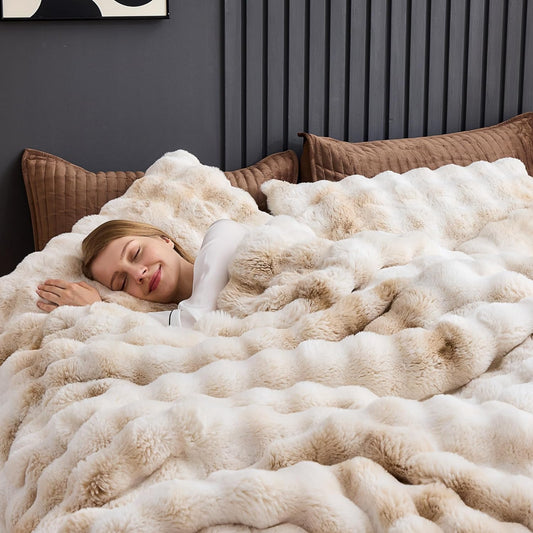 Dluxe Ave.( QUEEN ) 3 Pcs Fluffy Faux Rabbit Fur Bubble Comforter Set, Beige