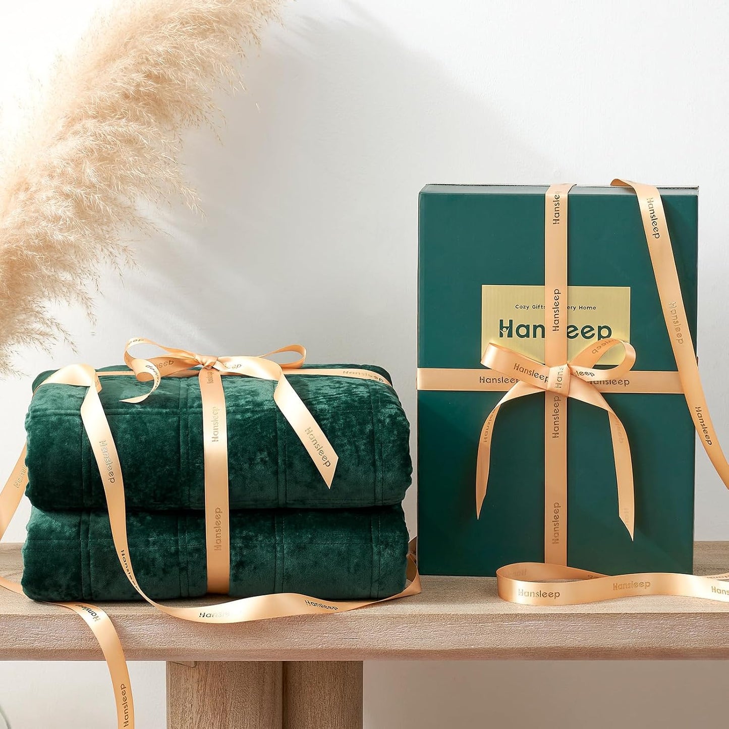 Dluxe Ave. ( KING ) 3 Pcs Velvet Quilt Luxury Bedspread Bedding Set, Ultra Soft Coverlet Oversized, for All Season 108"x92", Dark Green
