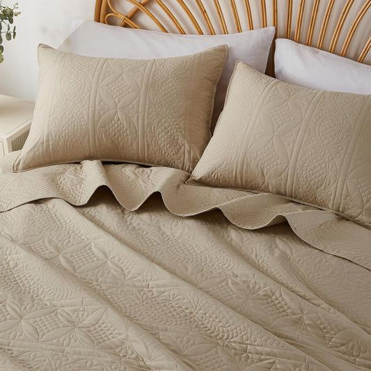 Dluxe Ave. ( KING ) 3 Pcs Bohemian King Quilt Set, for All Season, Lightweight/ Beige