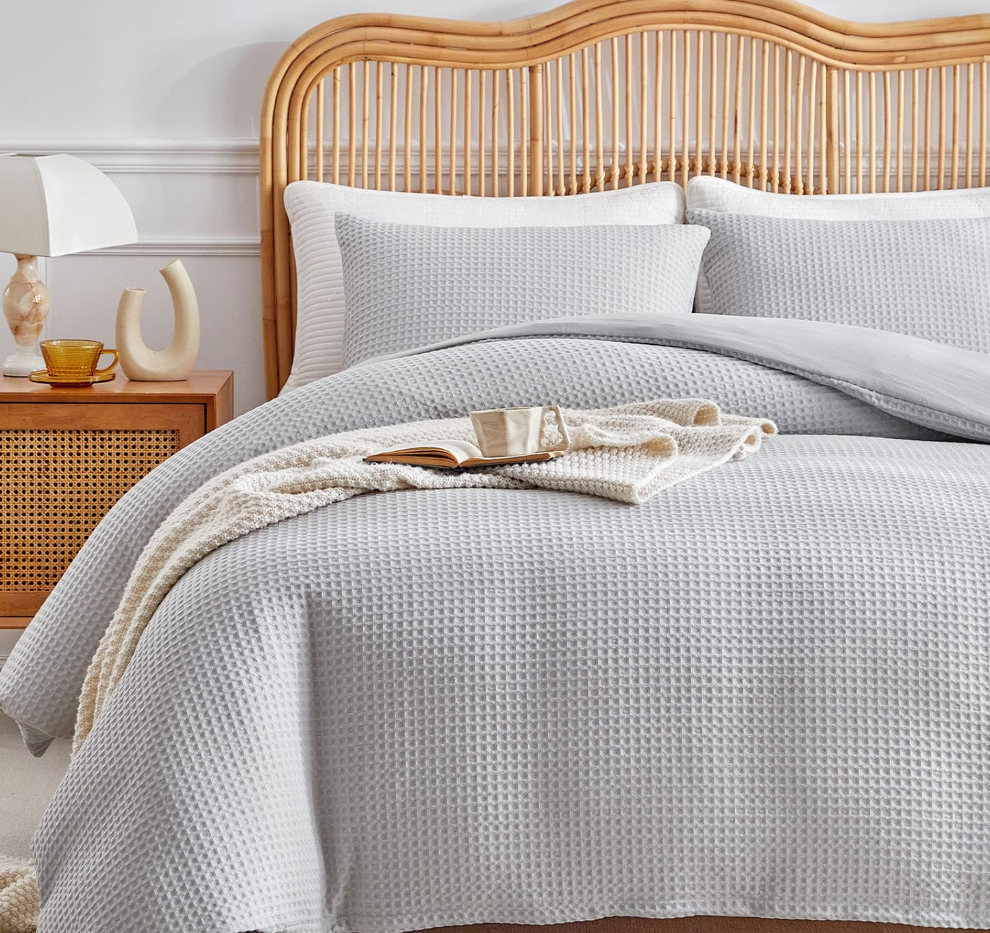 Dluxe Ave. ( QUEEN ) 3 {Duvet Cover} Pieces Bedding Set for All Season/ Light Grey