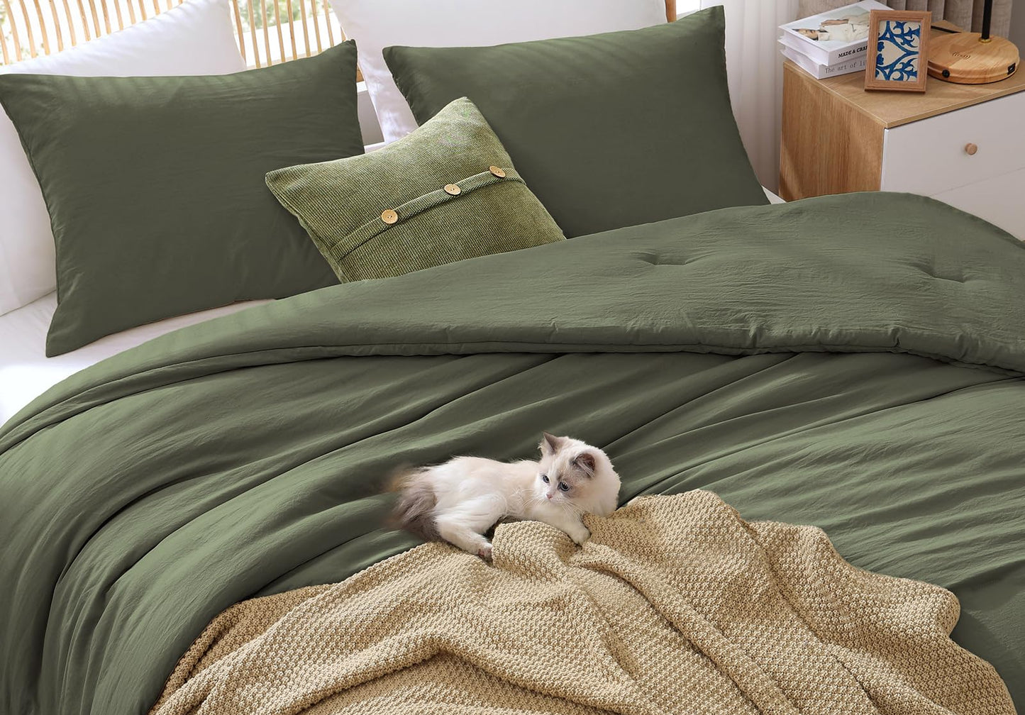 Dluxe Ave. ( QUEEN ) 3 Pcs Comforter Set/ Soft Fluffy for All Seasons/ Olive Green