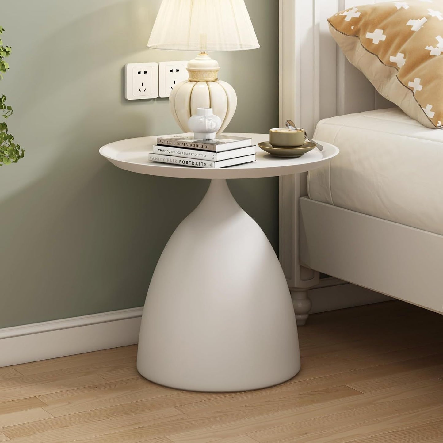 Minimalist Iron Art Round Side Table