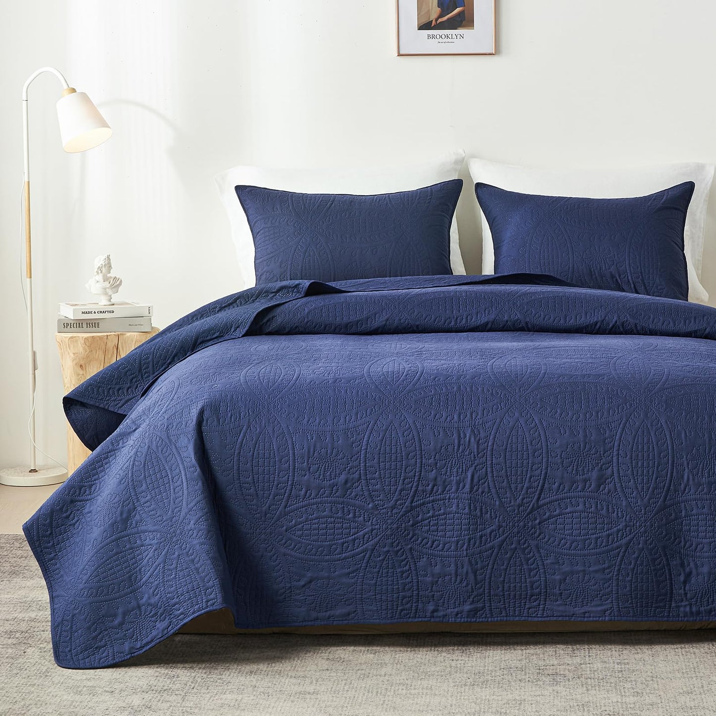 Dluxe Ave. ( CALI./ KING) 3 Pcs Quilt Bedding Set/ Lightweight Soft for All Season/ Navy Blue