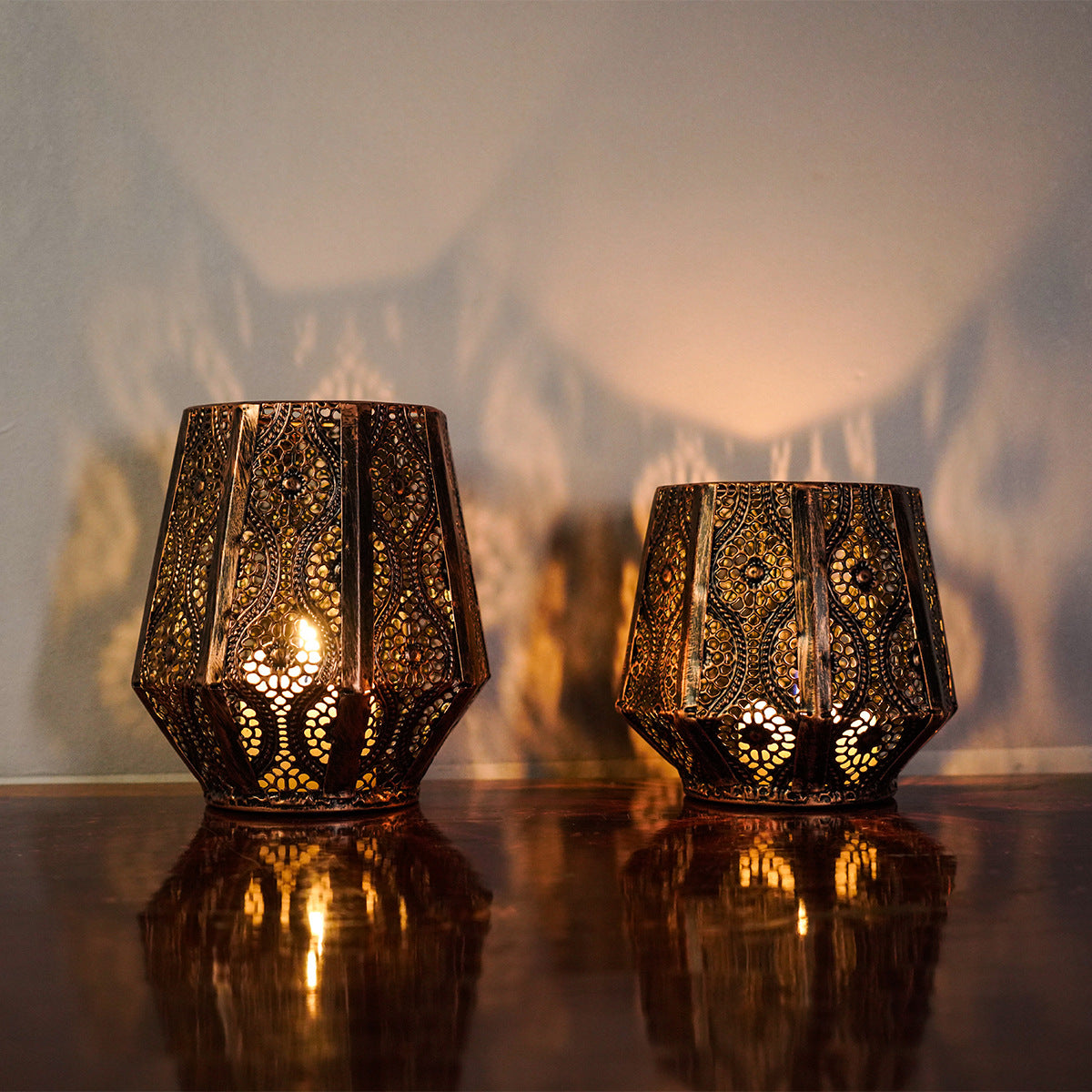 Creative Retro Moroccan Candle Holder Hollow Pattern Iron Bronze Candle Holder Home Decoration