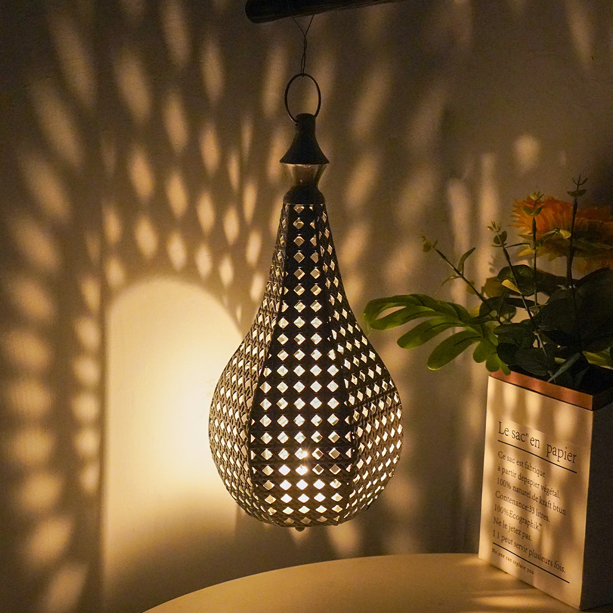 Metal candle holder with hollow-out craftsmanship