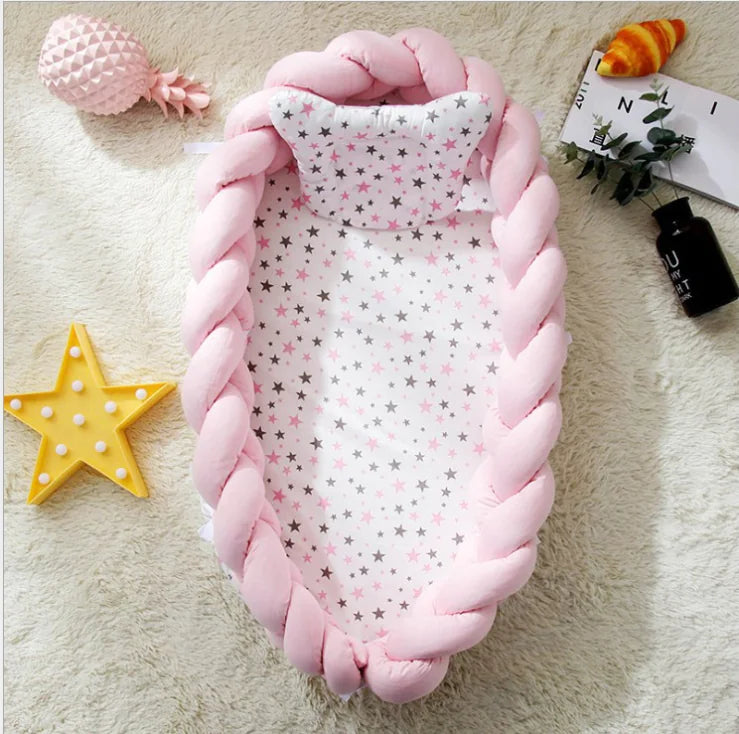Dluxe Ave. Portable Cotton Crib