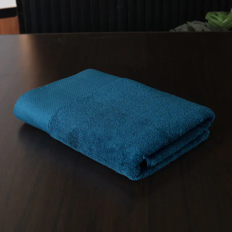 Dluxe Ave. Hotel Bedding and Towels with Custom Logo