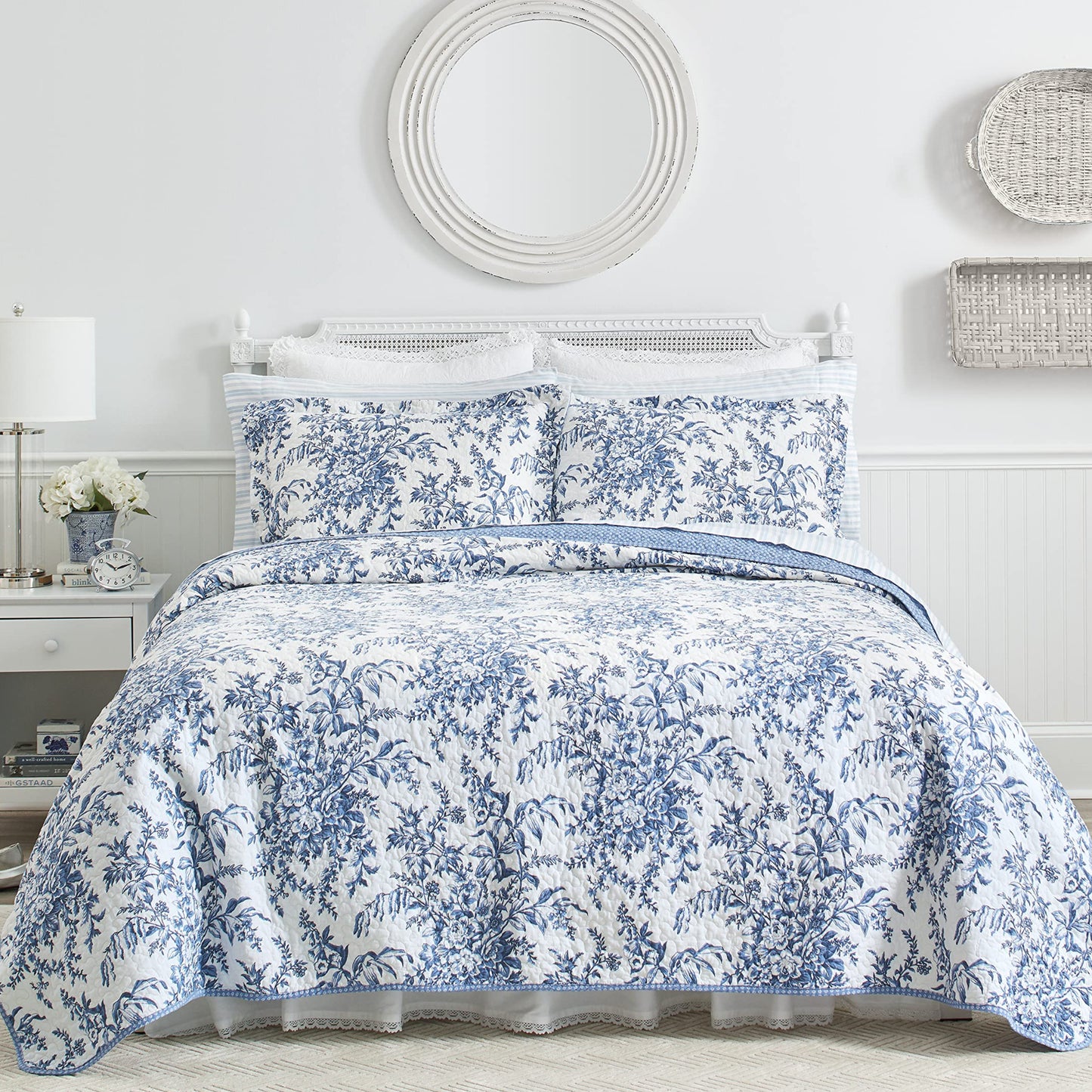 Dluxe Ave. ( TWIN ) 2 Pcs Quilt Set Reversible Cotton Bedding, for All Seasons,  Delft Blue
