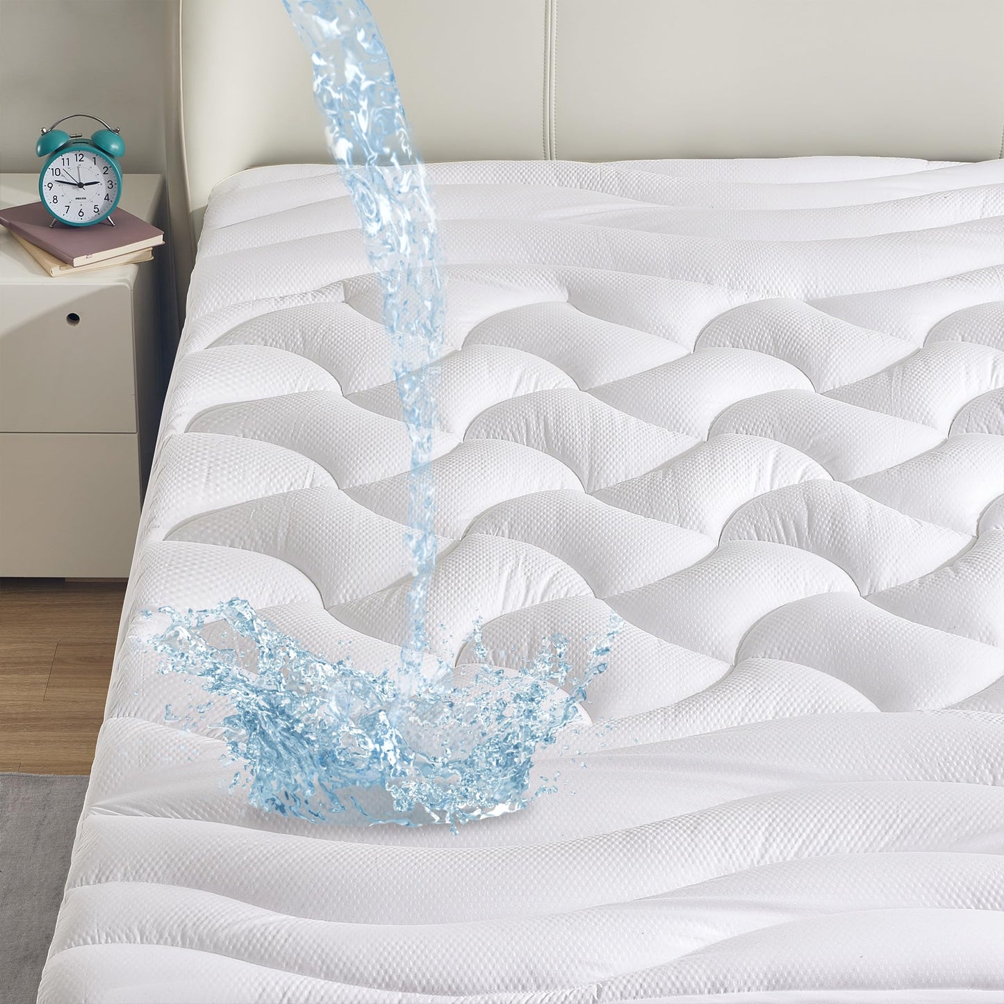 Dluxe Ave. ( QUEEN ) Waterproof Mattress Topper Cooling Pad, White