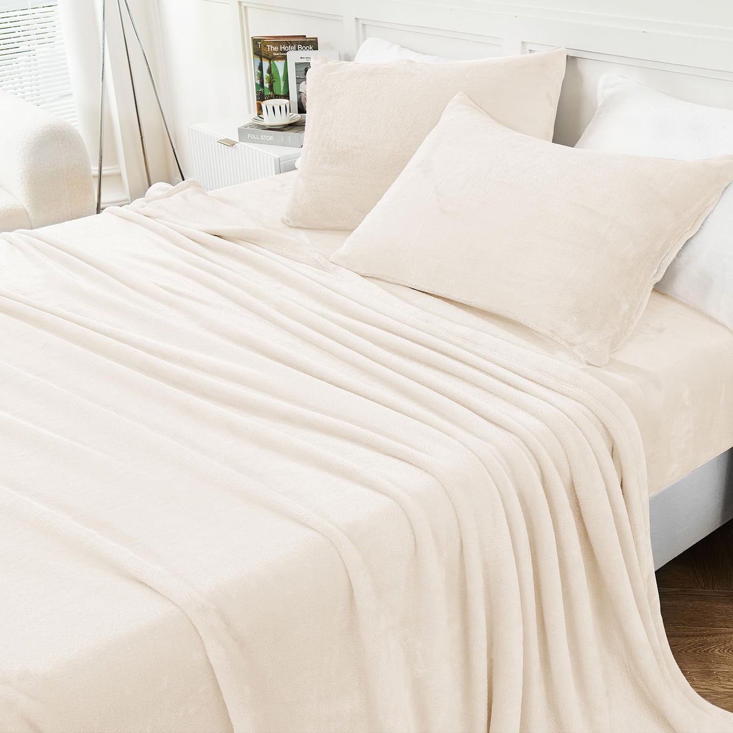 Dluxe Ave. ( KING ) 4 Pcs Fleece Sheet Set/ Luxury Ultra Soft/ Plush Velvet/ Ivory