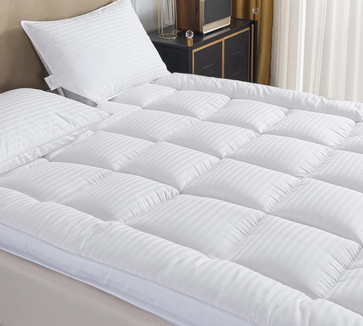 Dluxe Ave.  ( TWIN/ X-LG )Breathable Mattress Topper, { SOFT) Plush  Size Mattress Pad (White39"x80")