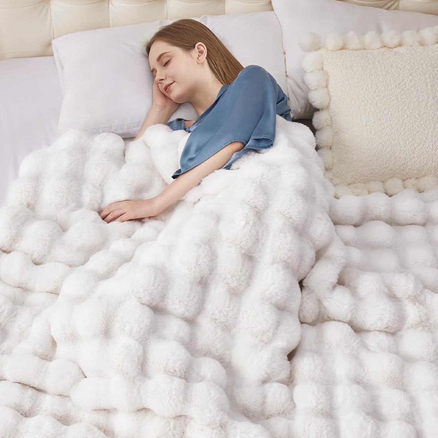 Dluxe Ave. ( THROW )Faux Fur Throw Blanket, Fluffy Soft, Cozy Plush Warm and Thick Rabbit Blanket/ (Cream White) 50x60