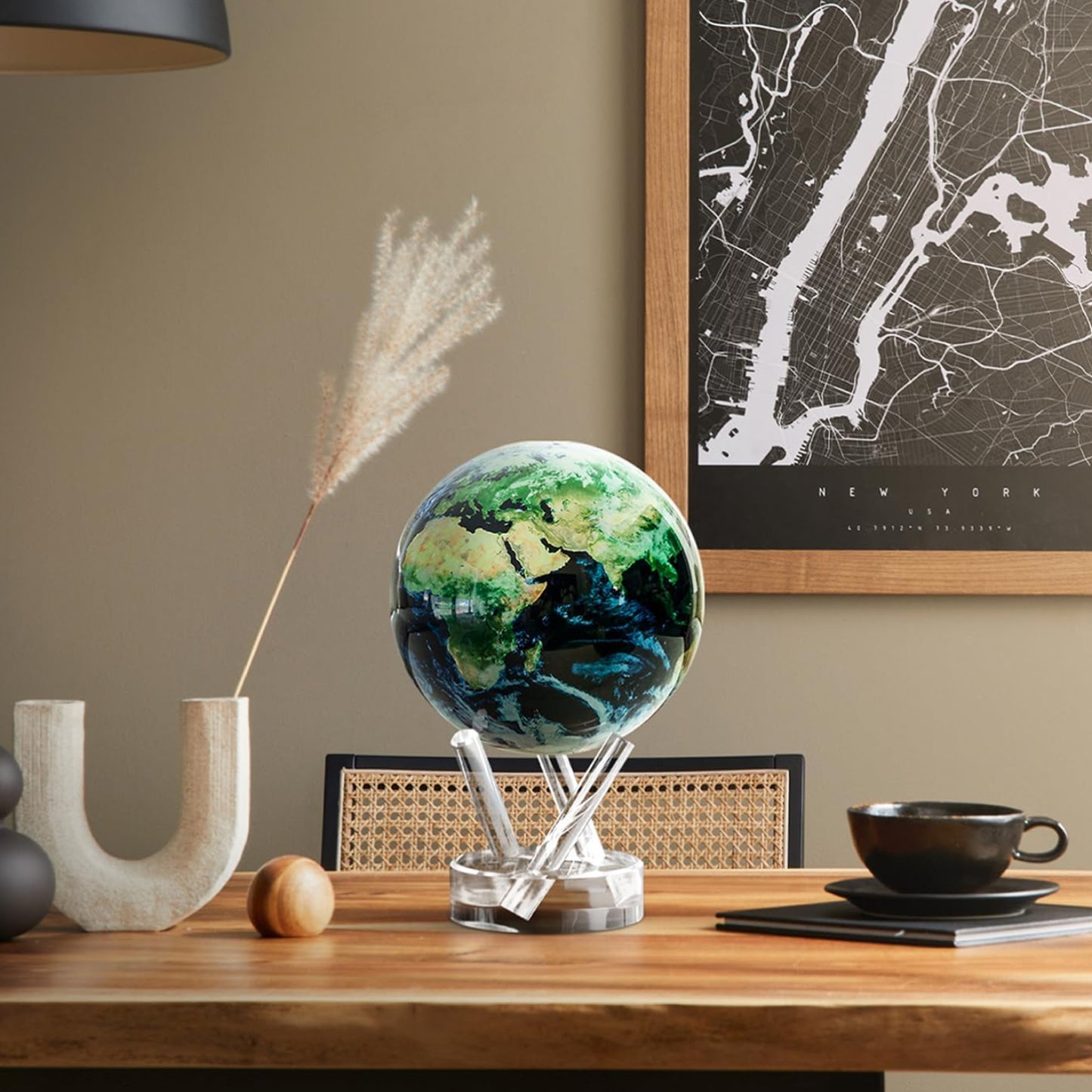 Dluxe Ave. Globe Earth with Clouds 4.5"