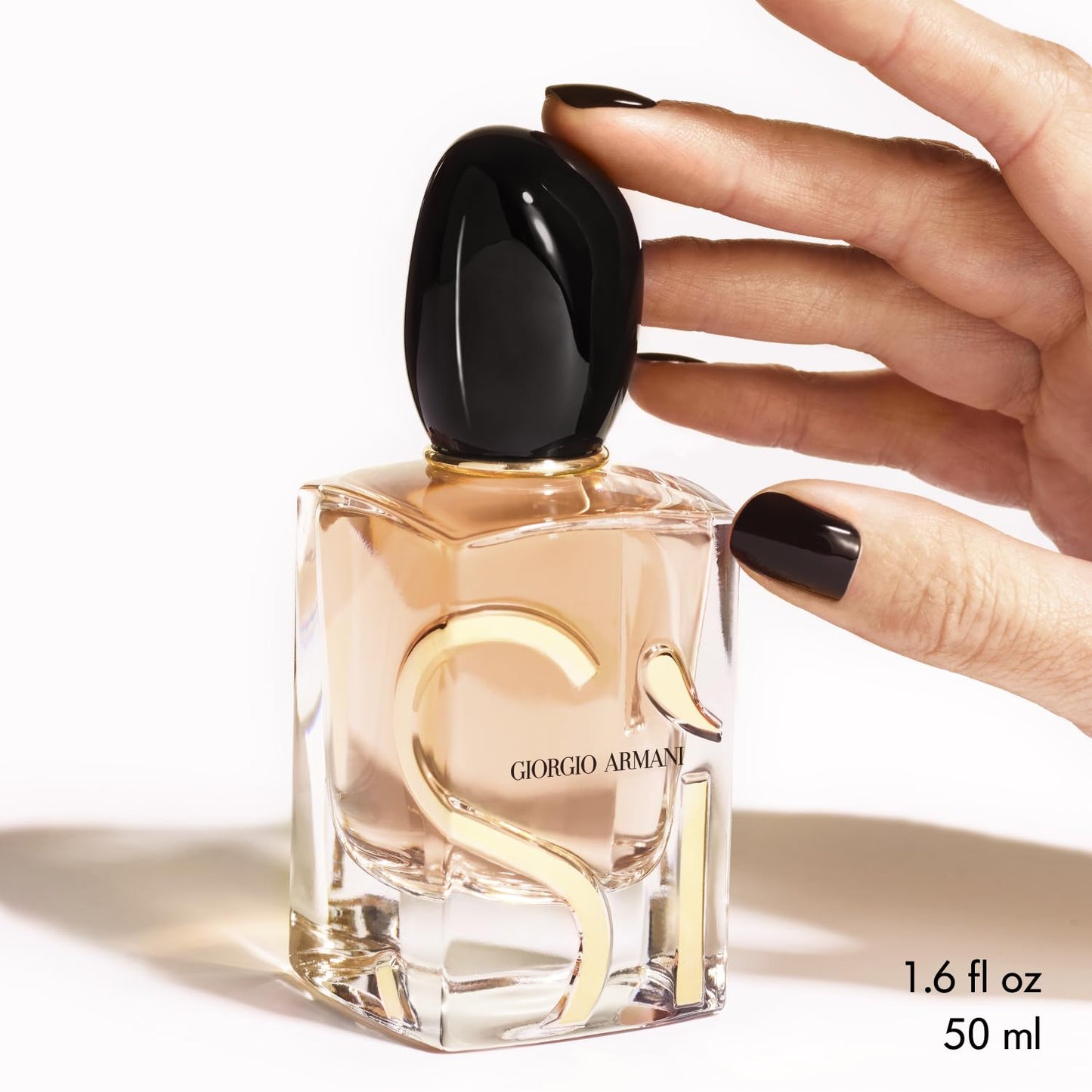 Dluxe Ave. Armani Beauty - Sì - Eau de Parfum - Womens Perfume - Modern Chypre Fragrance - Blackcurrant Nectar Rose De Mai & Freesia Patchouli Notes - 1.6 Fl Oz