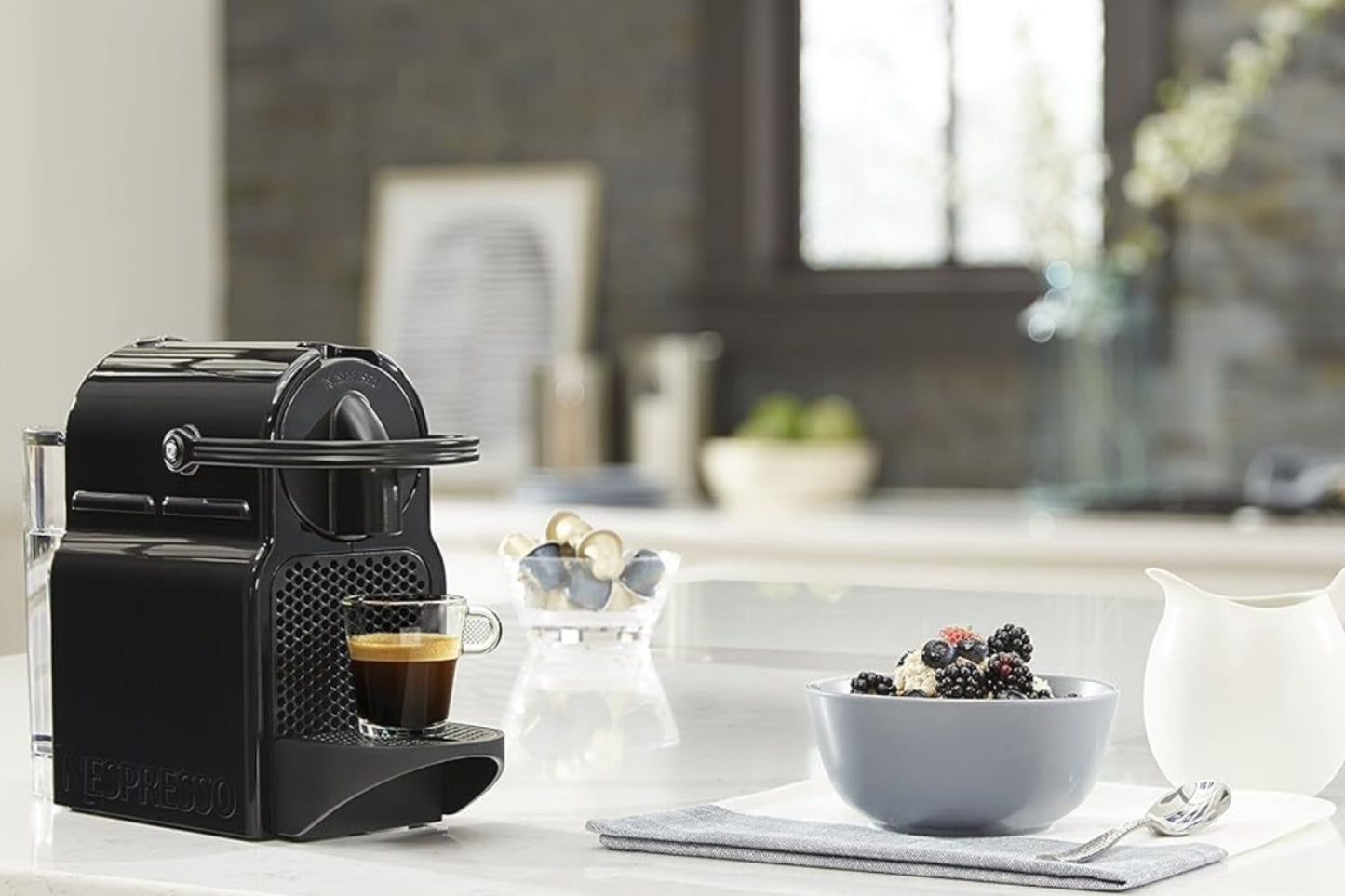 Dluxe Ave. Espresso Machine/ Black
