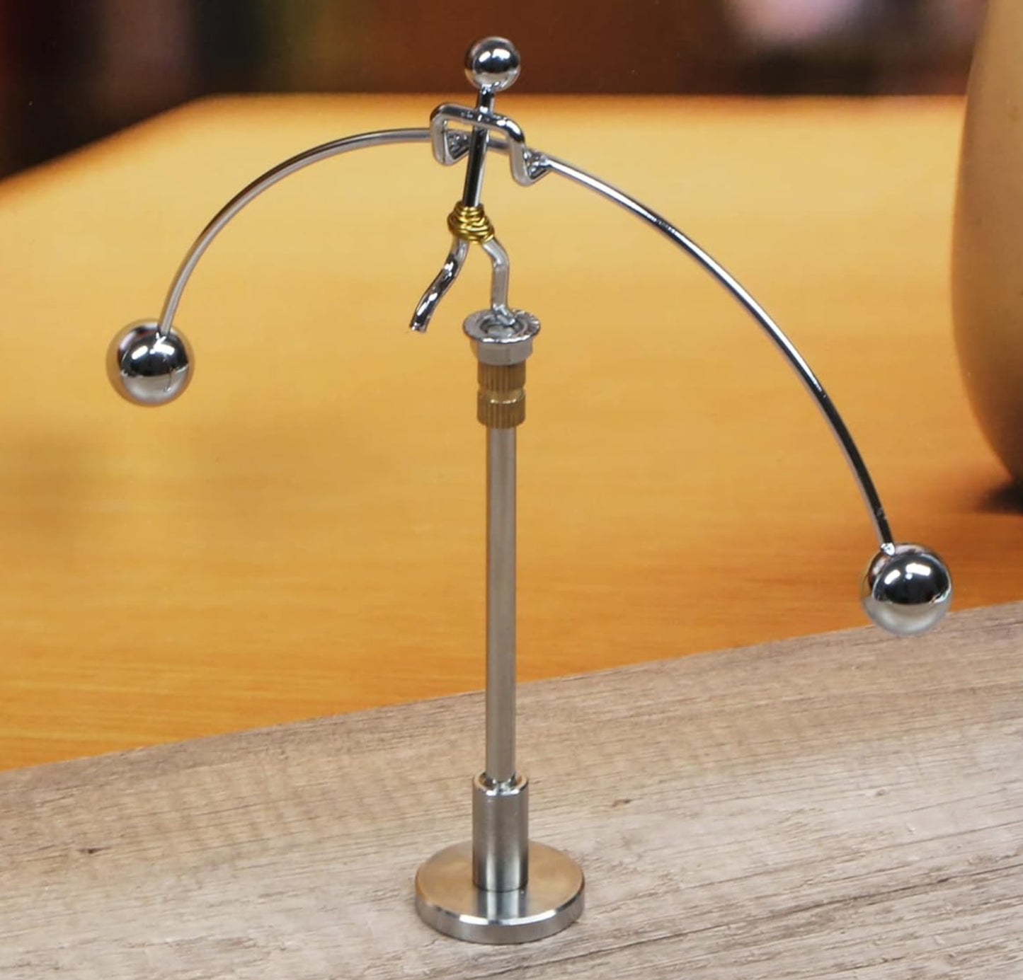 Dluxe Ave. Kinetic Art Balance Toy Balancing Science Psychology Home Office Desk Decor