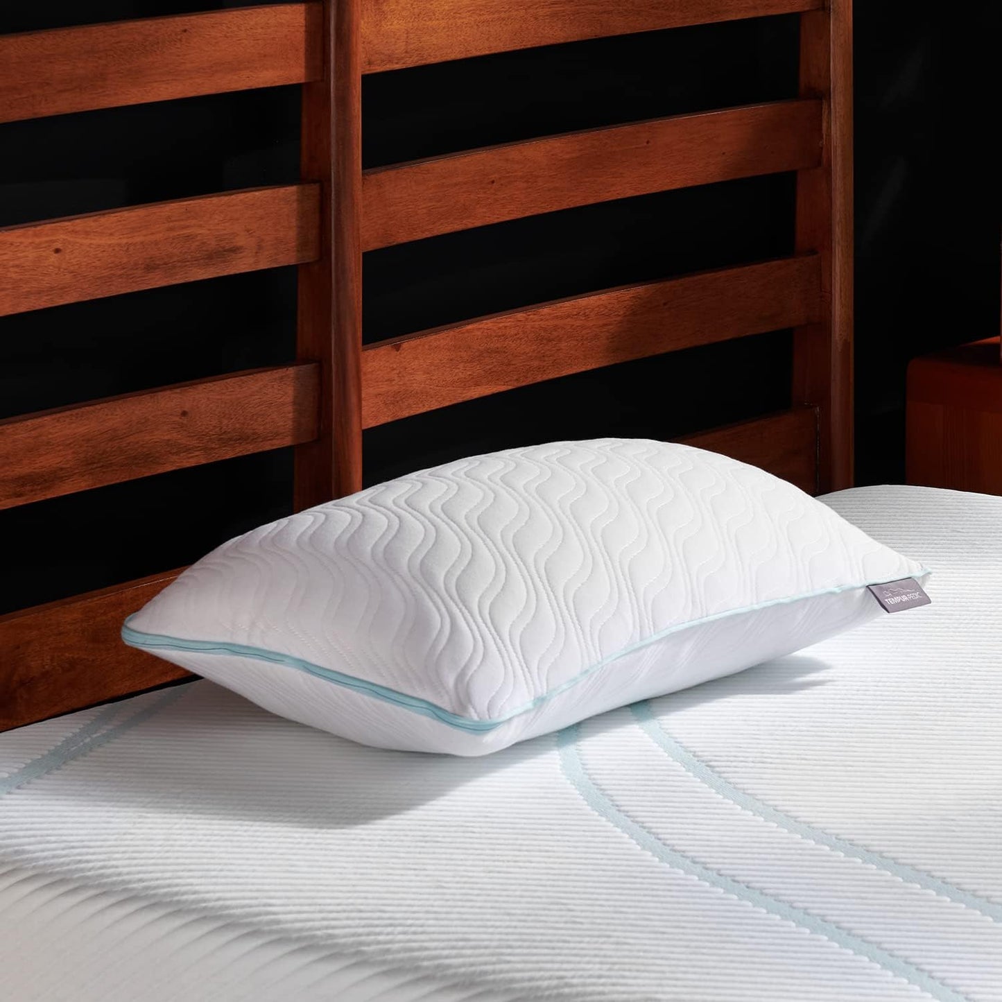 Dluxe Ave. ( KING ) Tempur-Pedic TEMPUR-Cloud ProMid Memory Foam Pillow, { SOFT/ MED. } Set of 1, White