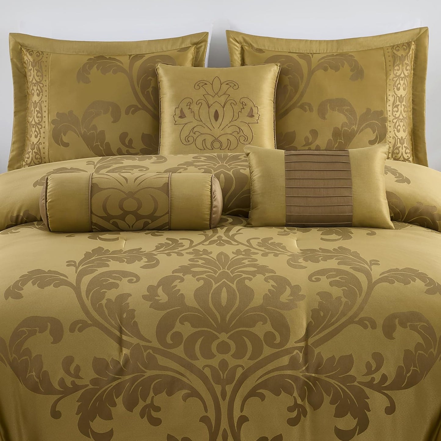 Out of Stock Dluxe Ave. ( FULL) 7-Piece Jacquard Floral Comforter Set / Gold