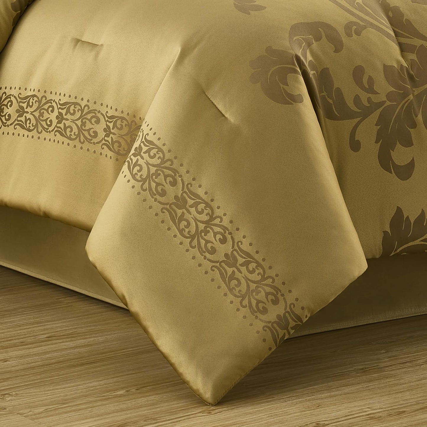 Out of Stock Dluxe Ave. ( FULL) 7-Piece Jacquard Floral Comforter Set / Gold
