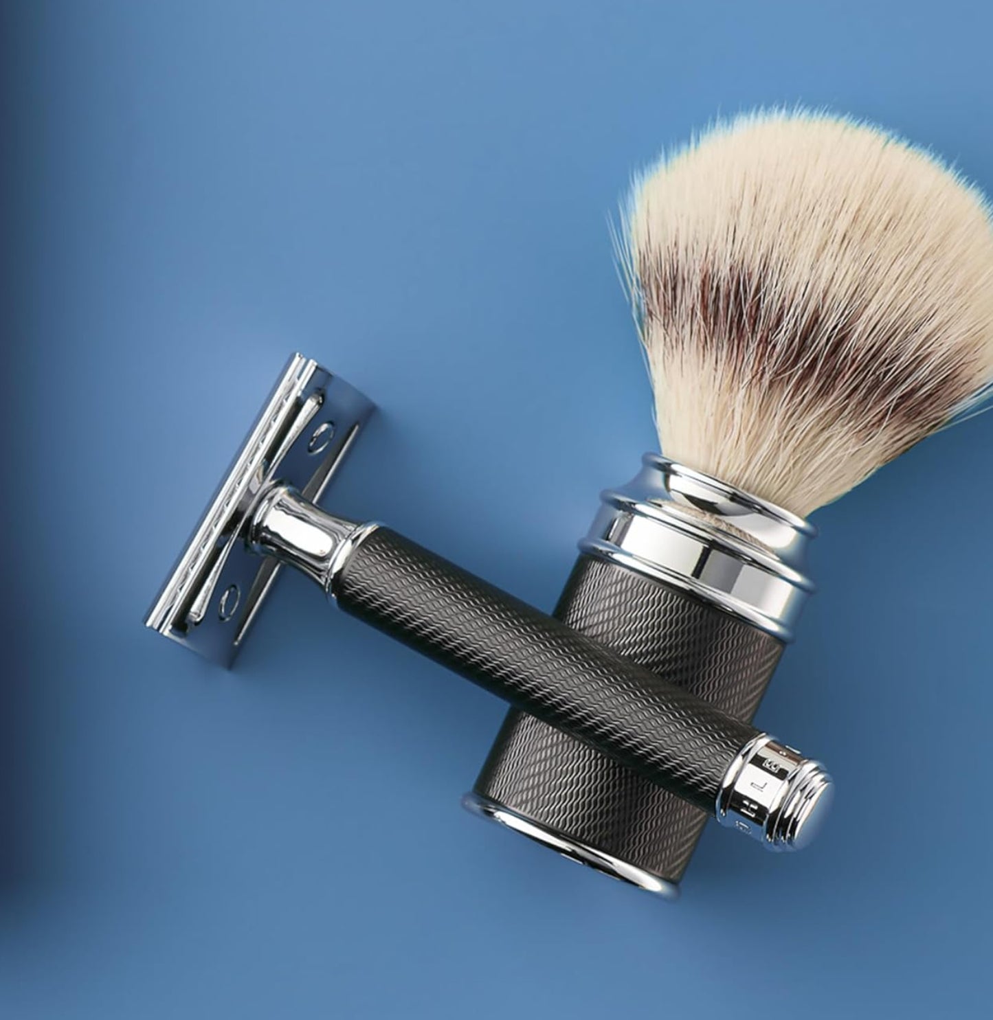 Dluxe Ave. Double Edge Safety Razor (Closed Comb)/ Barbershop Quality/ Luxury Razor