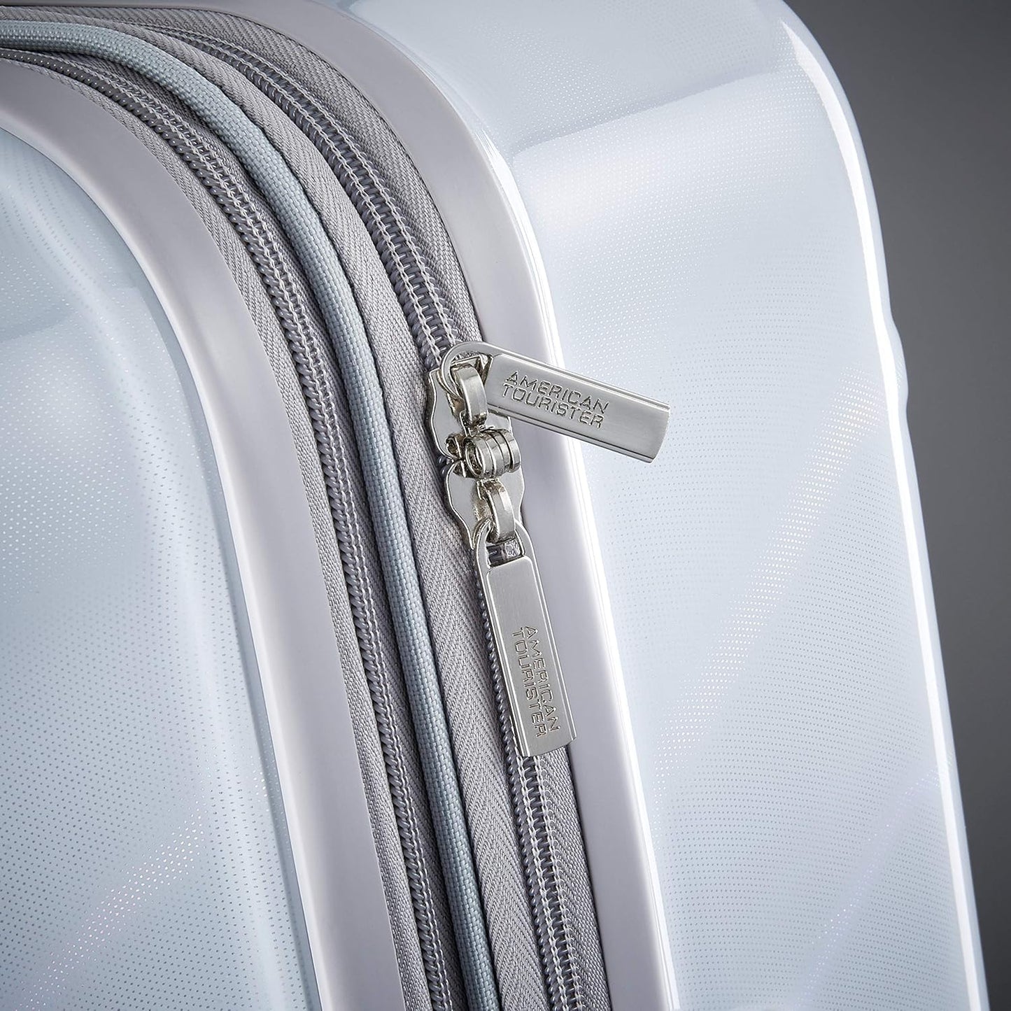 Dluxe Ave. Hardside Expandable Luggage/Spinner Wheels/ (Iridescent White) Carry-On 21-Inch