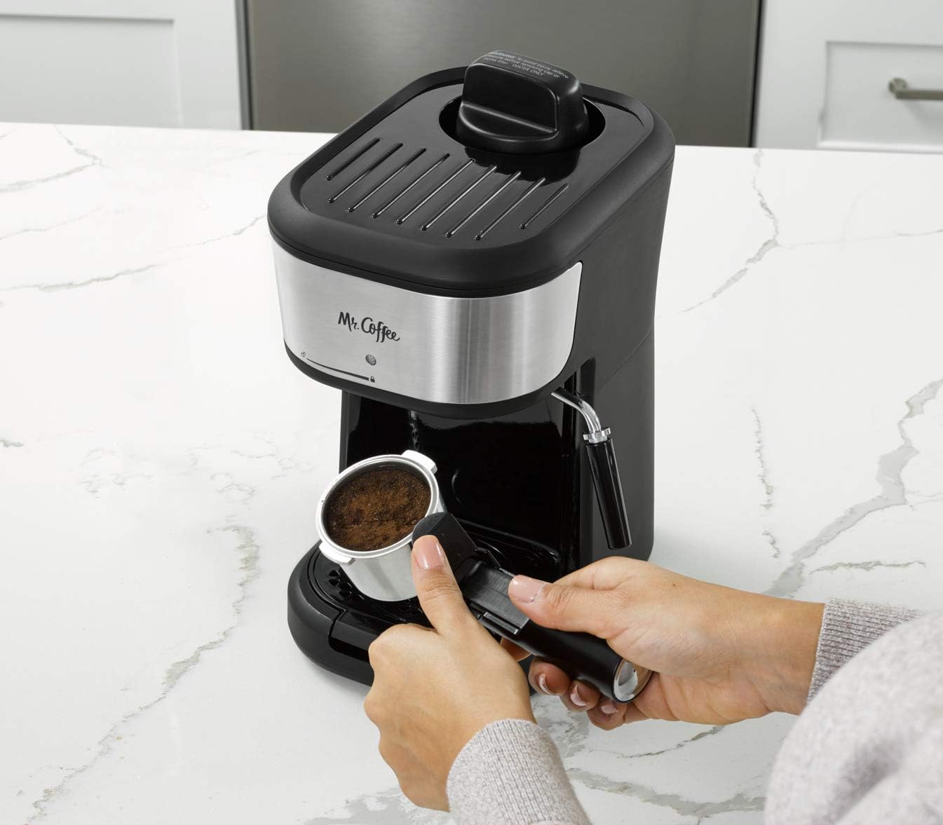 Dluxe Ave. Espresso and Cappuccino Machine/ Black