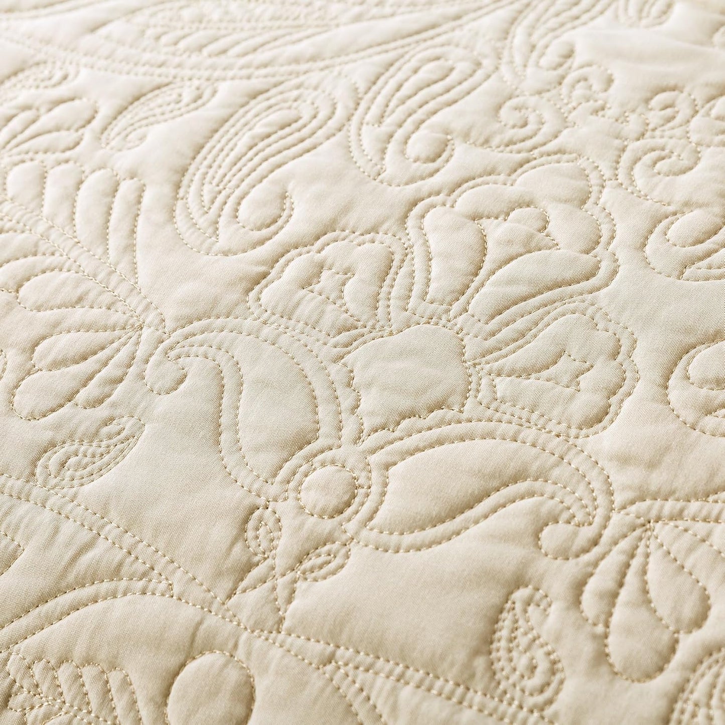 Dluxe Ave. ( KING ) 3 Pcs Quilt Set/ Embroidered Microfiber Bedspread/ Reversible Lightweight Paisley Pattern/ Khaki