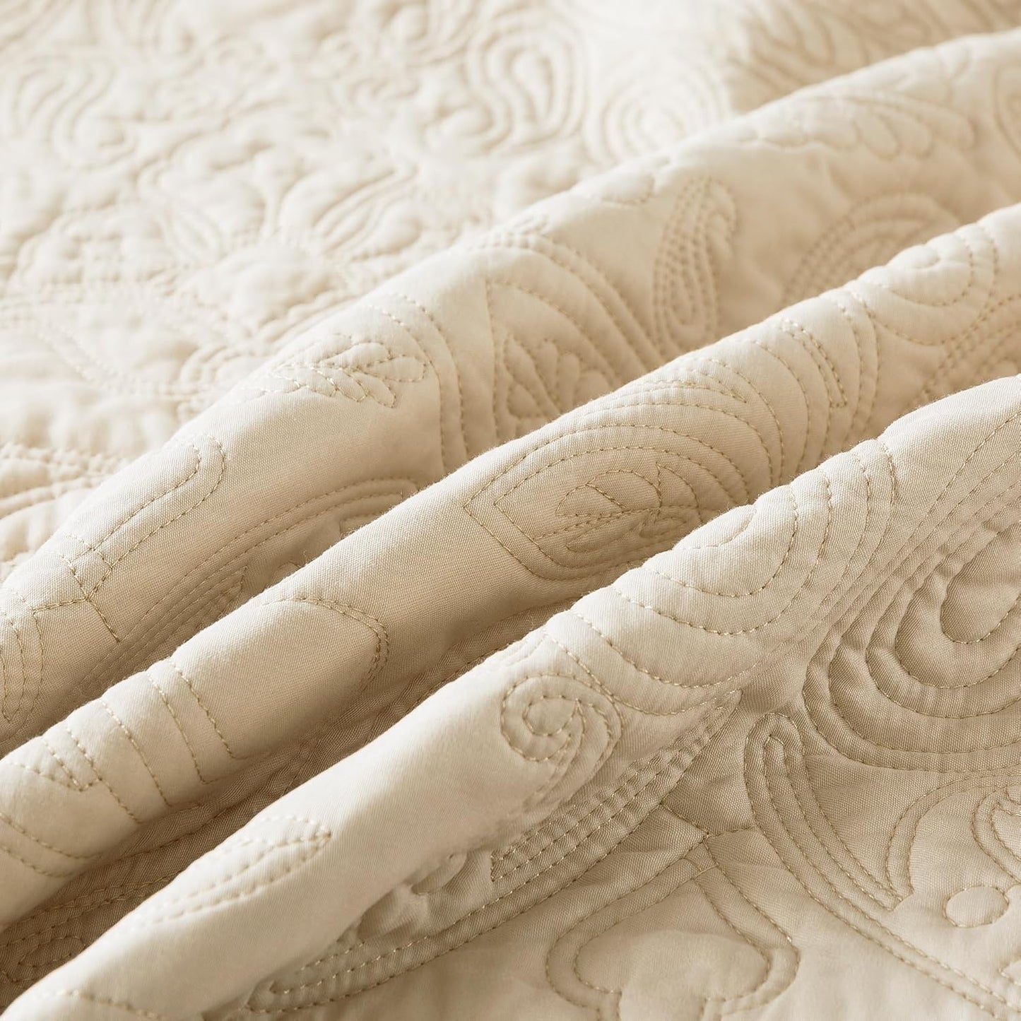 Dluxe Ave. ( KING ) 3 Pcs Quilt Set/ Embroidered Microfiber Bedspread/ Reversible Lightweight Paisley Pattern/ Khaki