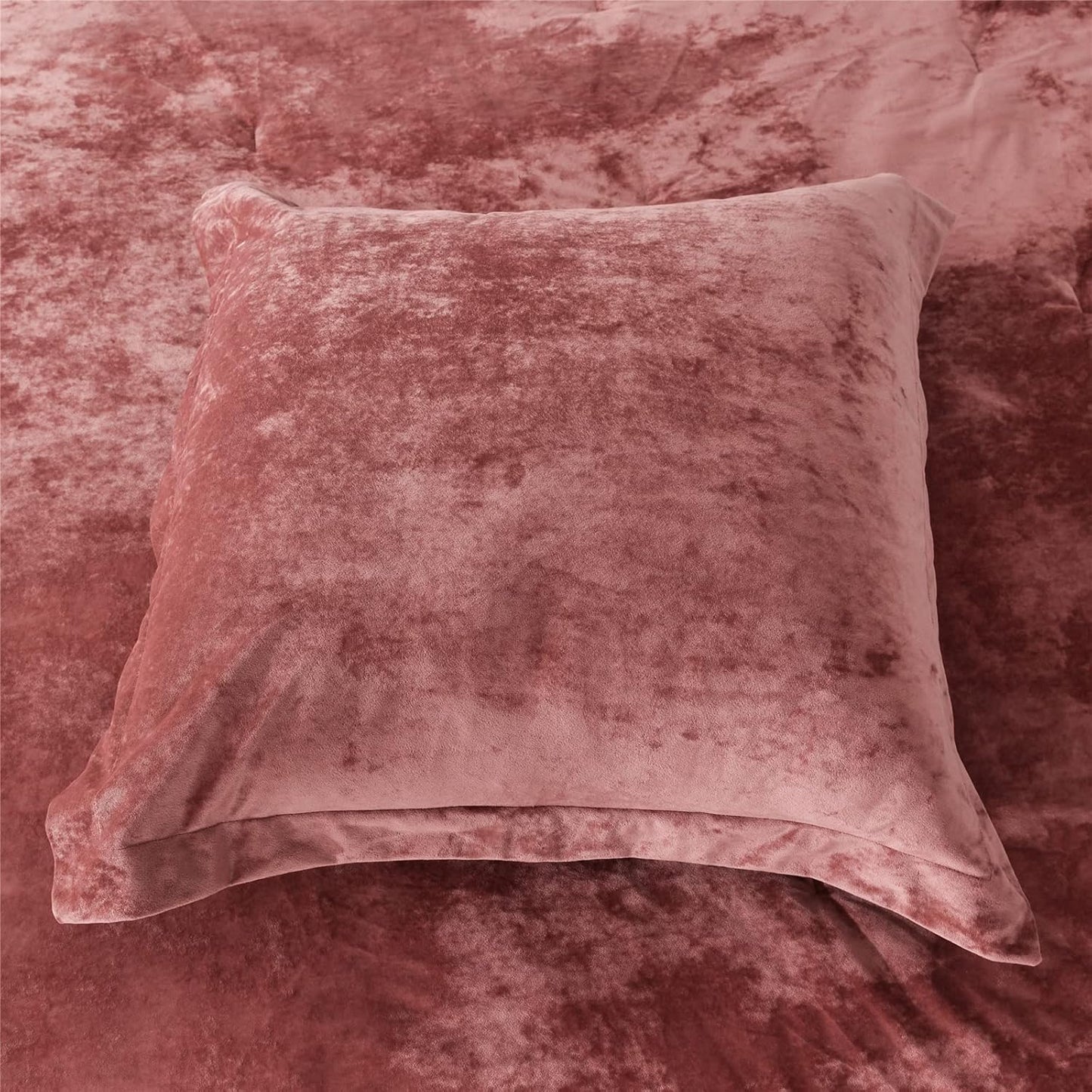Dluxe Ave. ( KING) 5 Pcs Distressed Velvet Comforter Set/ Dull Red