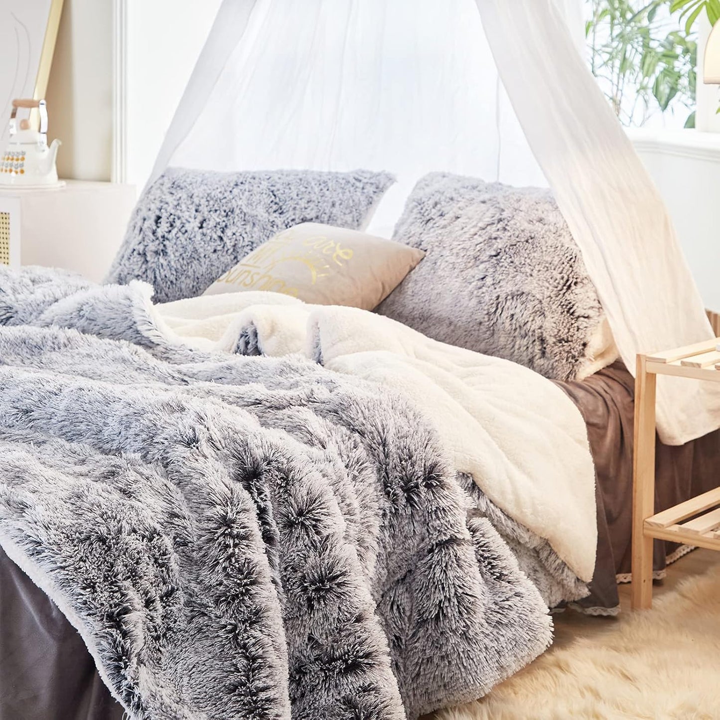 Dluxe Ave. ( KING ) 3 Pcs Luxury Faux Fur Shaggy Comforter Set/ Plush & Sherpa Reversible/ Grey with White