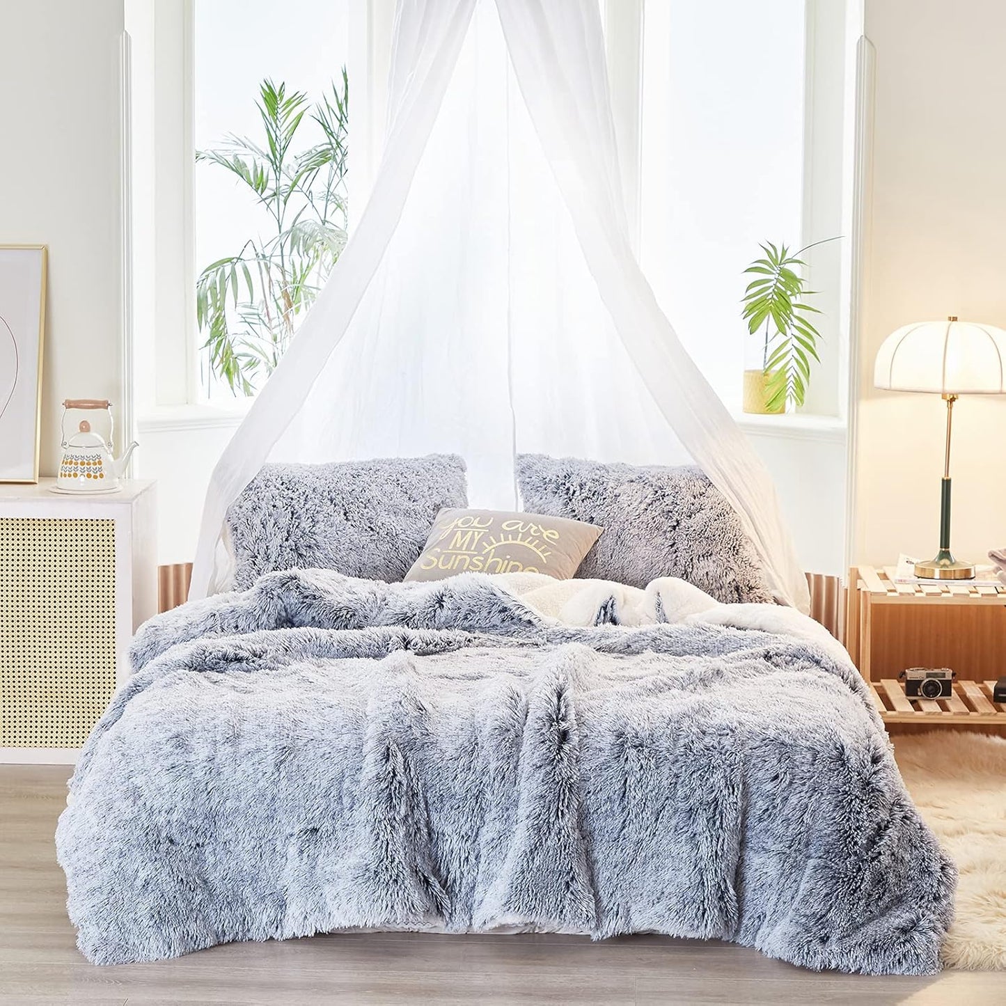 Dluxe Ave. ( KING ) 3 Pcs Luxury Faux Fur Shaggy Comforter Set/ Plush & Sherpa Reversible/ Grey with White