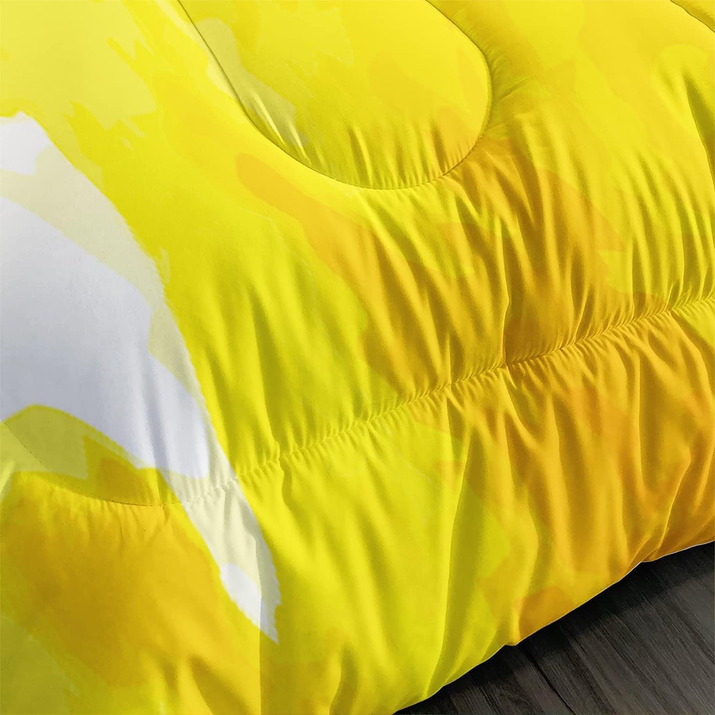 Dluxe Ave. ( QUEEN ) 3 Pcs Comforter and Bedding Set/ Multi- Color
