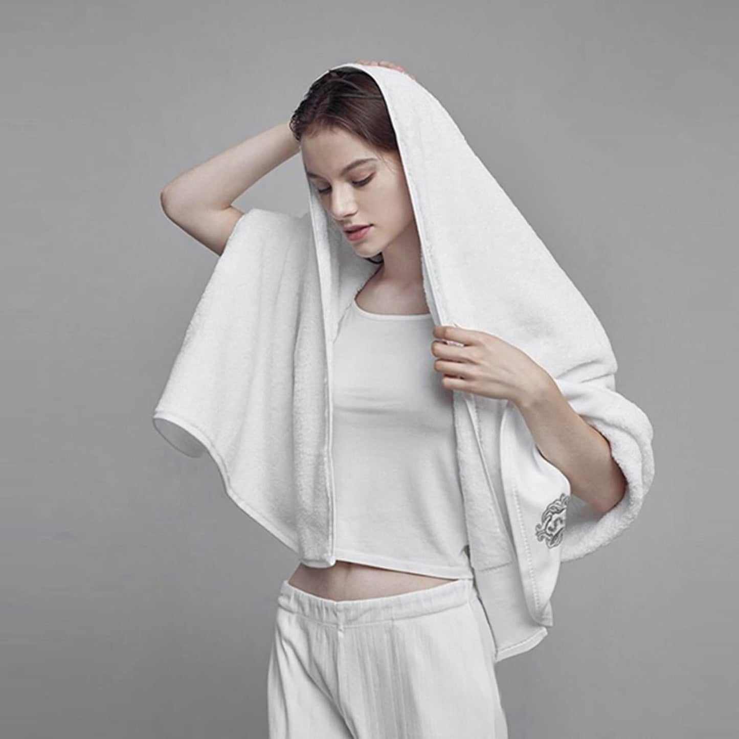 Dluxe Ave. Luxury Bathroom Super Soft and Highly Absorbent Premium 100% Cotton Bath Towel Set for Gifts (White-S)