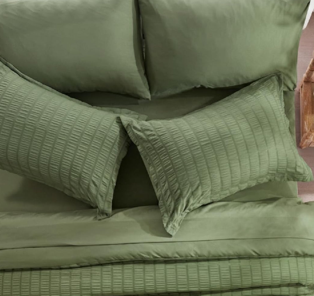 Dluxe Ave. ( FULL ) 7 Pcs Comforter Set/ Seersucker Bed in a Bag/ Olive Green