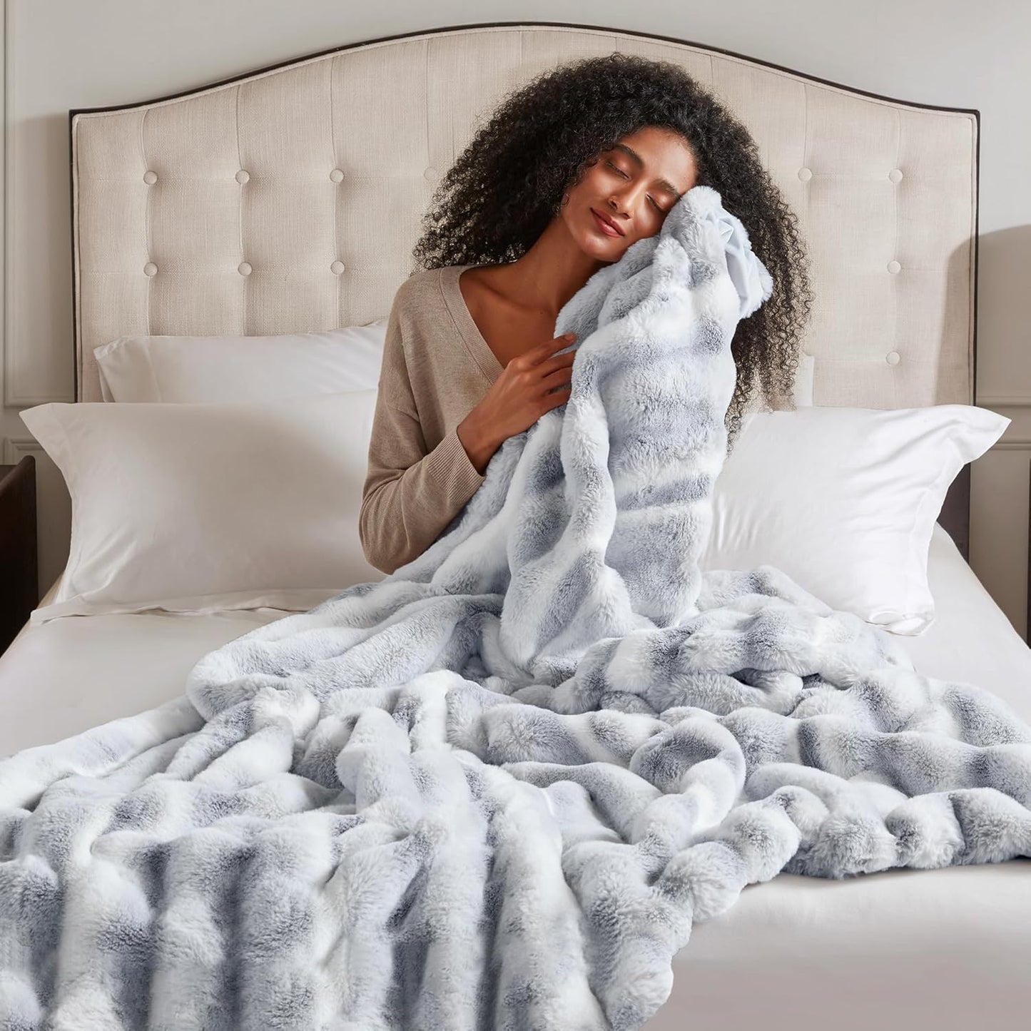 Dluxe Ave. ( TWIN ) Luxury Fluffy Faux Rabbit Fur Throw Blanket/  (Snow Lynx) 60"x80"