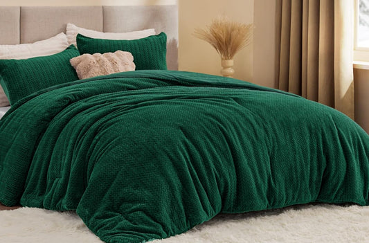 Dluxe Ave. ( FULL ) 3 Pcs Fluffy Comforter Set, Furry Leaves Pattern Faux Fur, Velvet Bedding, Green
