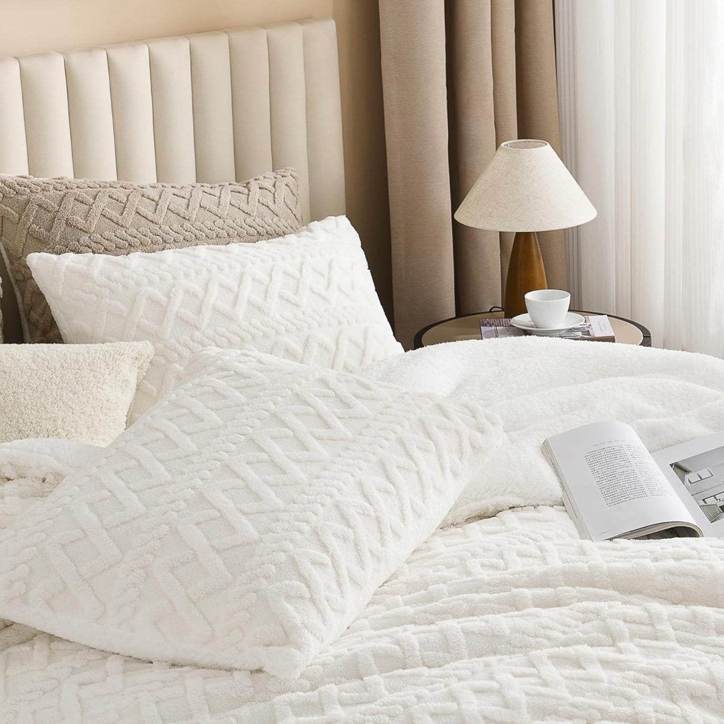 Dluxe. Ave. ( FULL ) 3 Pcs Fluffy Sherpa Comforter Set/ Super Soft Fleece/ Luxury Jacquard Boho Thick Fuzzy Plush/ White
