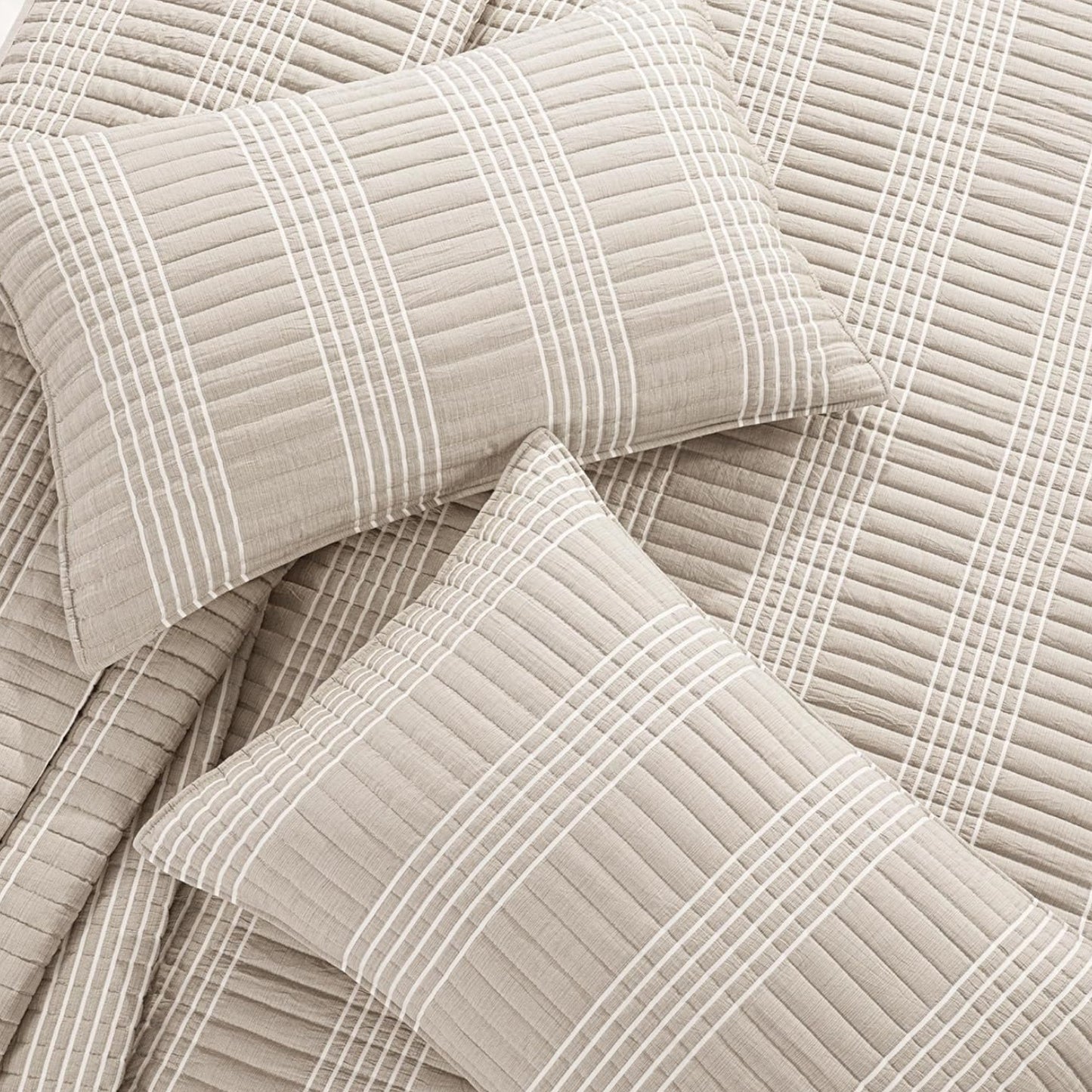 Dluxe Ave. ( KING ) 3Pcs Quilt Bedding Set/ All Season/ Beige