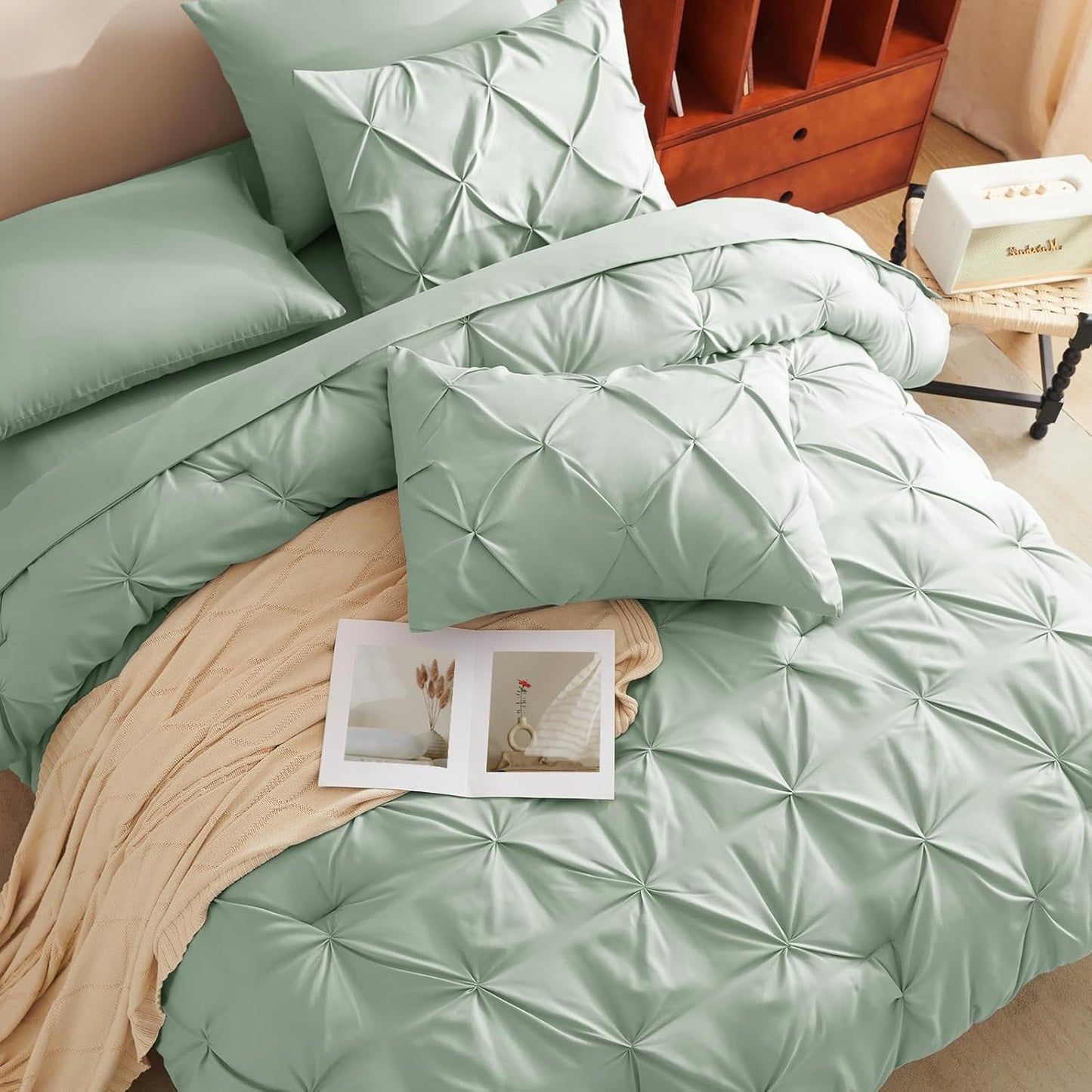 Dluxe Ave. ( KING ) 7 Pcs Comforter  Bedding Set/ Sage Green