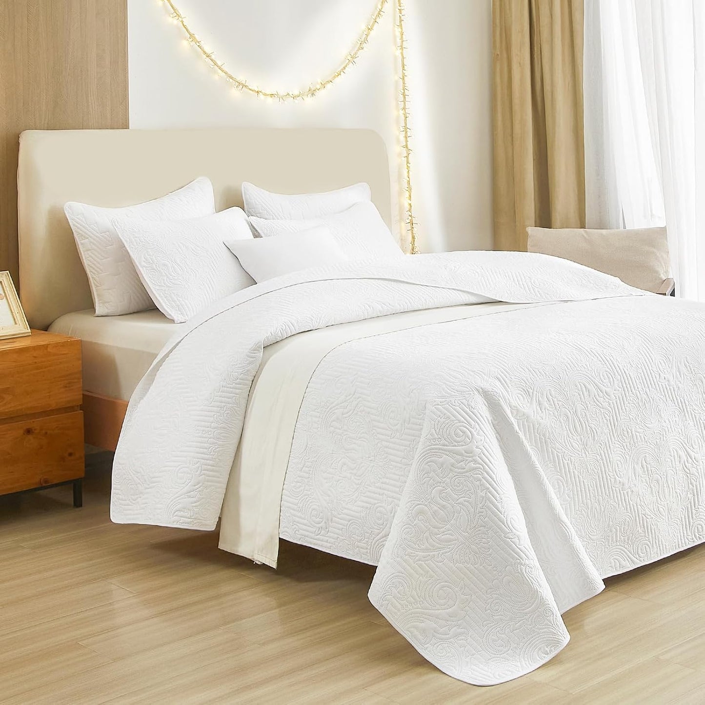 Dluxe Ave. ( CALI./ KING ) 3 Pcs Quilt Set/ Lightweight Summer Bedspread for All Seasons/  White