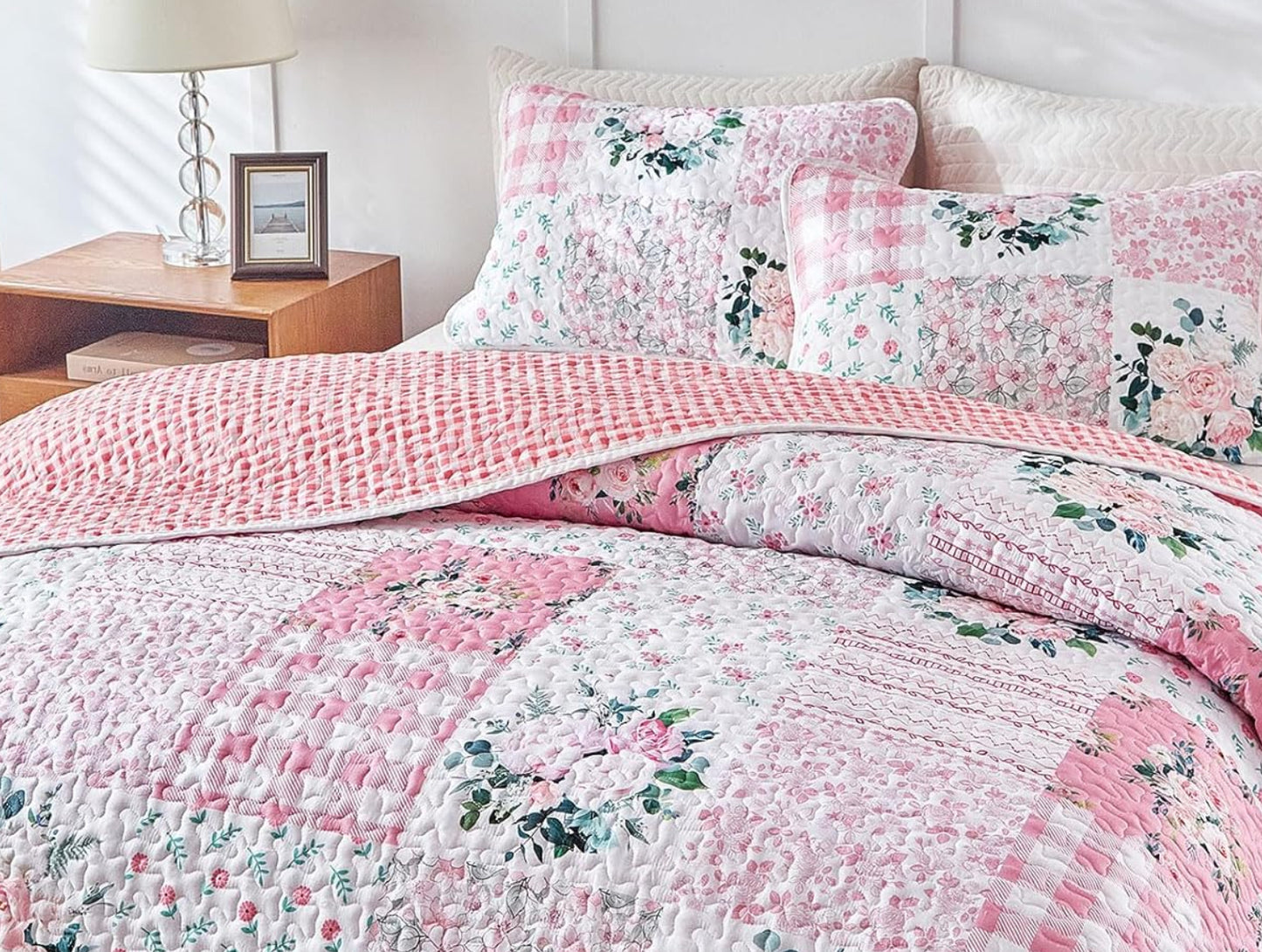 Dluxe Ave. (QUEEN) Set All Season 1 Quilt and 2 Pillow Shams- 90x90 inches/ Pink