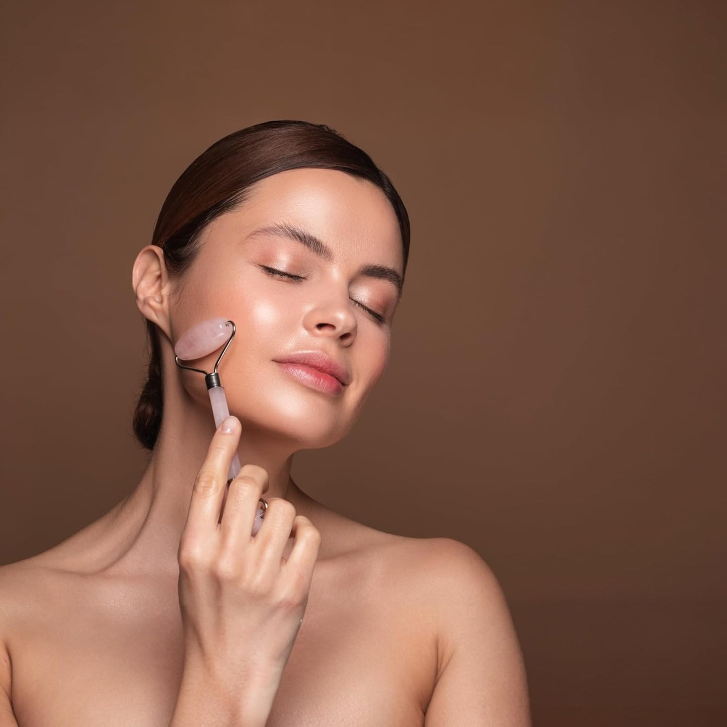 Dluxe Ave.  Face Roller Massager/ Rose Quartz