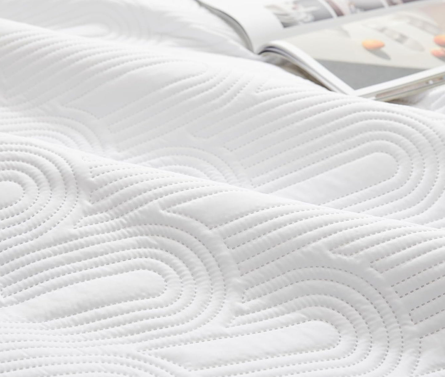 Dluxe Ave. ( TWIN ) Quilt 2-PieceSet, for All Seasons, White