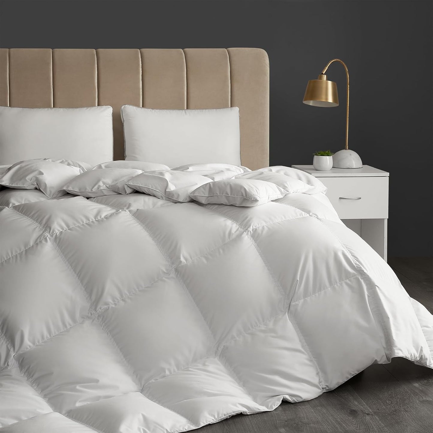 Dluxe Ave. ( KING) Hotel White Goose Down Fiber Comforter for All Season/ Hotel Collection Duvet Insert/ White