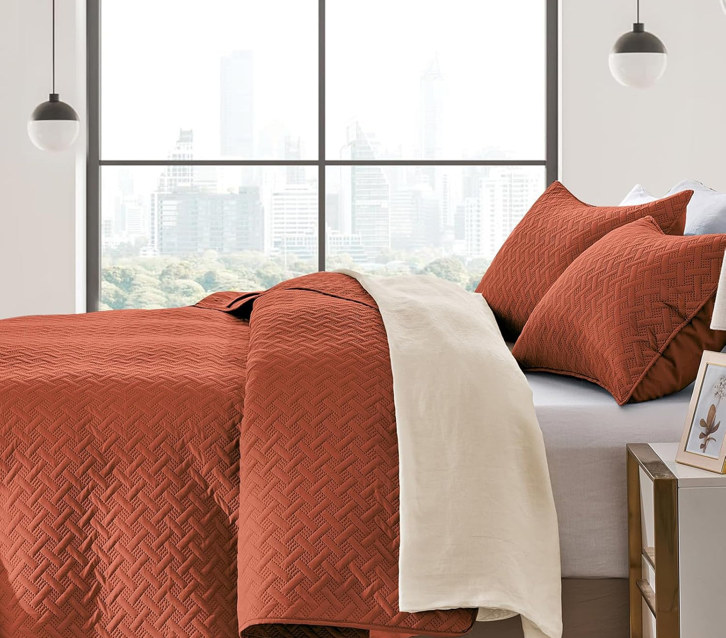 Dluxe Ave. (FULL/ QUEEN ) Quilt Bedding Set (1 Quilt 2 Shams), for All Season/ Burnt Orange