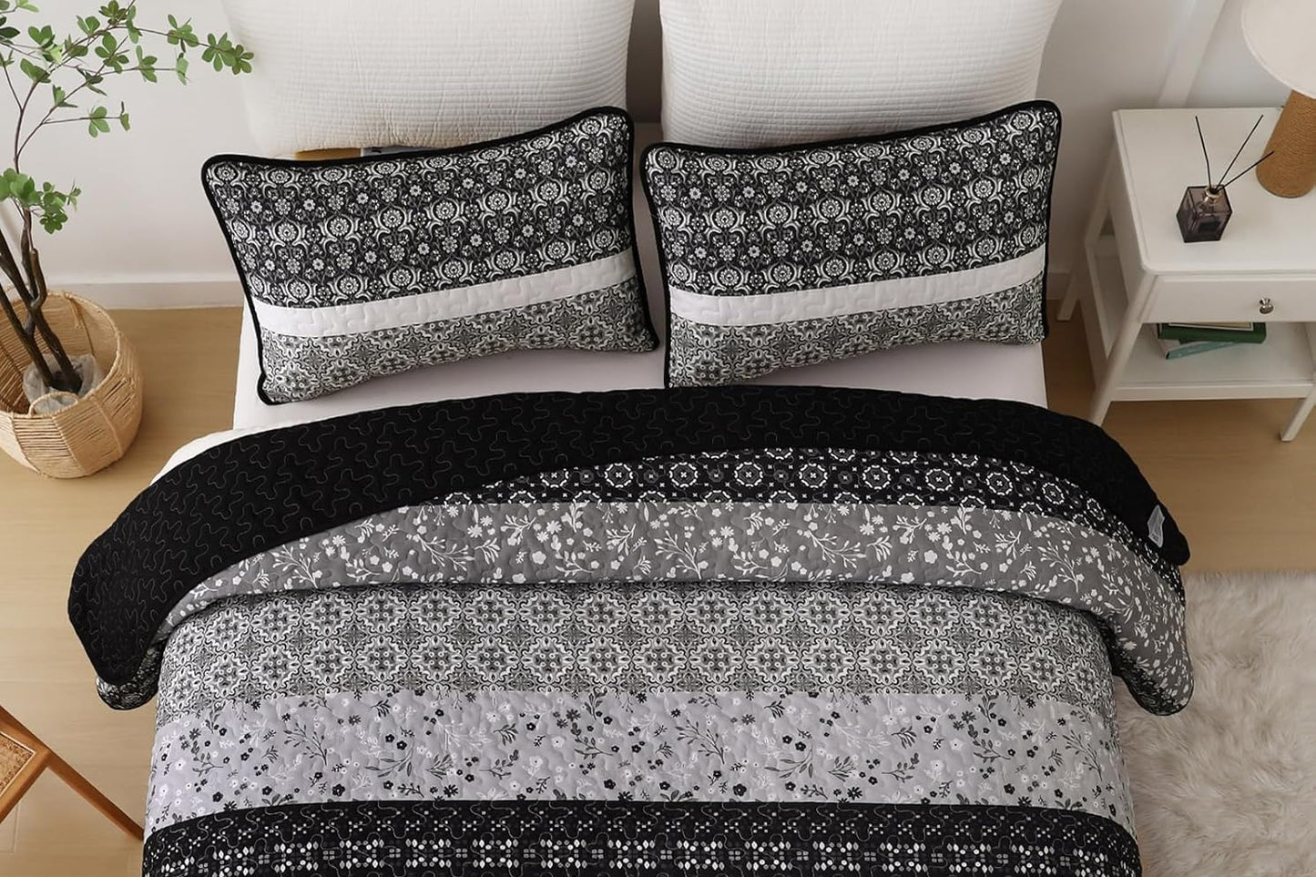 Dluxe Ave. ( QUEEN ) 3 Pieces Microfiber Bedding Set/ for All Seasons (96"x90")/ BLACK