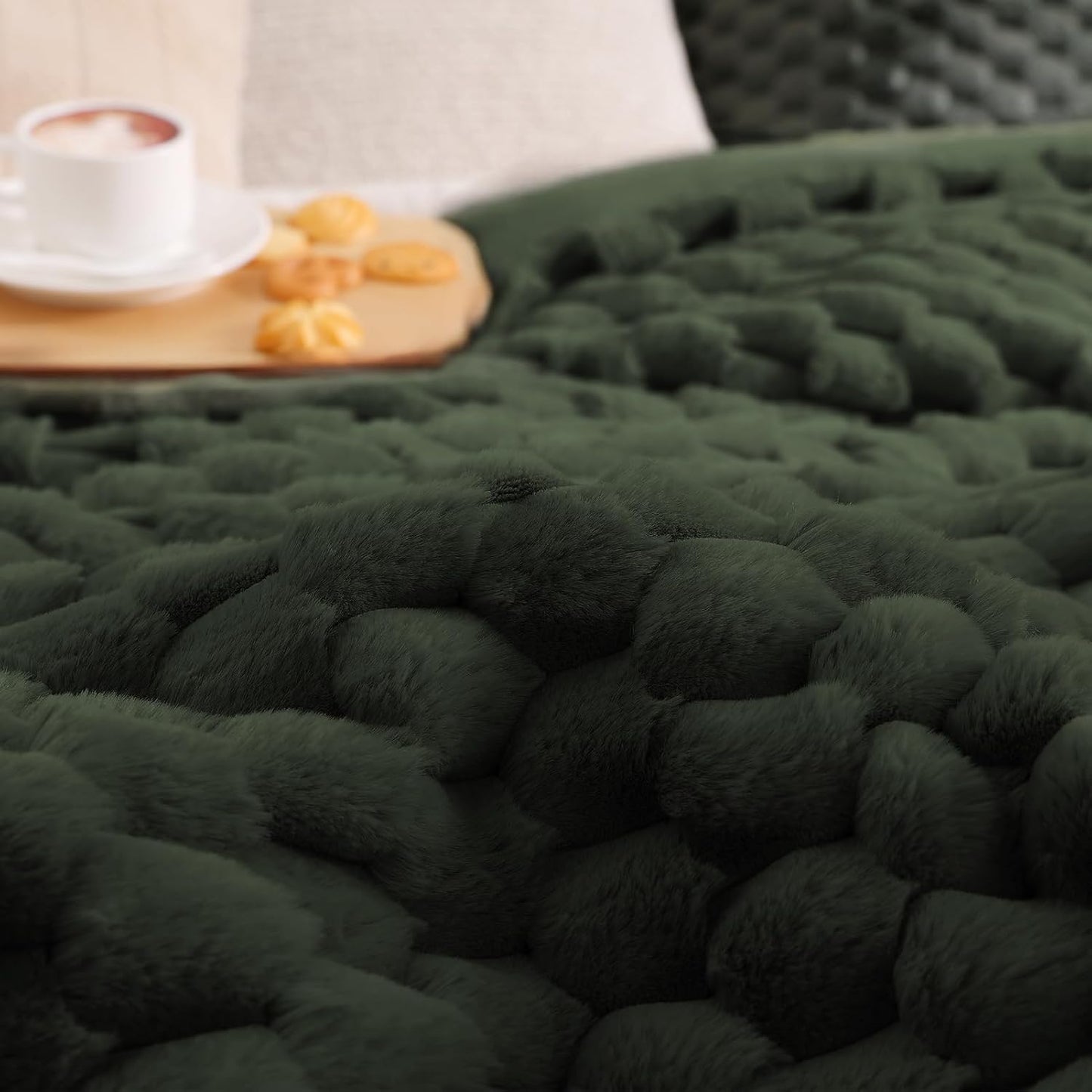 Dluxe Ave. ( KING) 3 Pcs Fluffy Comforter Set, Luxury Rabbit Faux Fur,Thick Plush Bed Comforter, Olive Green