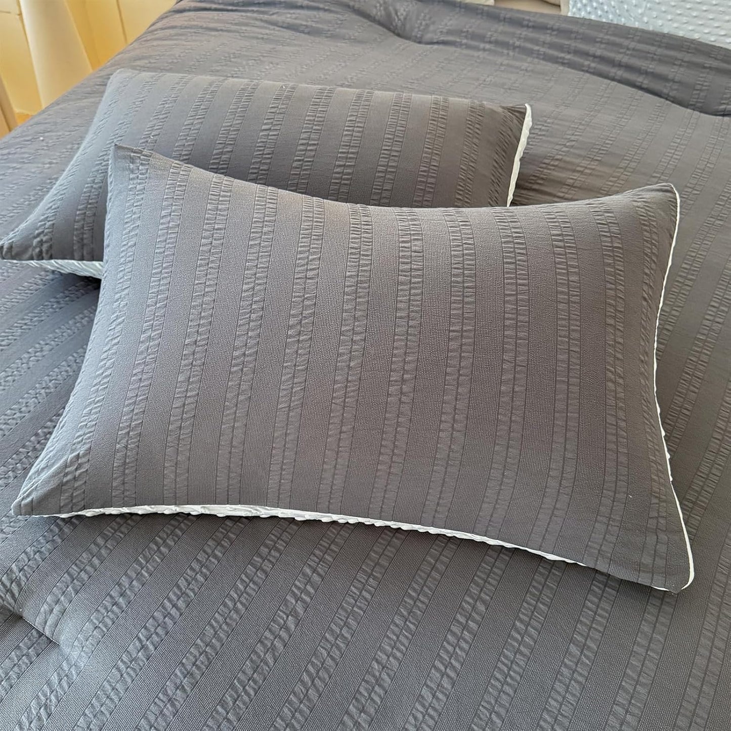 Dluxe Ave. ( TWIN ) 2 Pcs Tufted Boho Comforter Set/ for All Season/ Grey 68"X90"