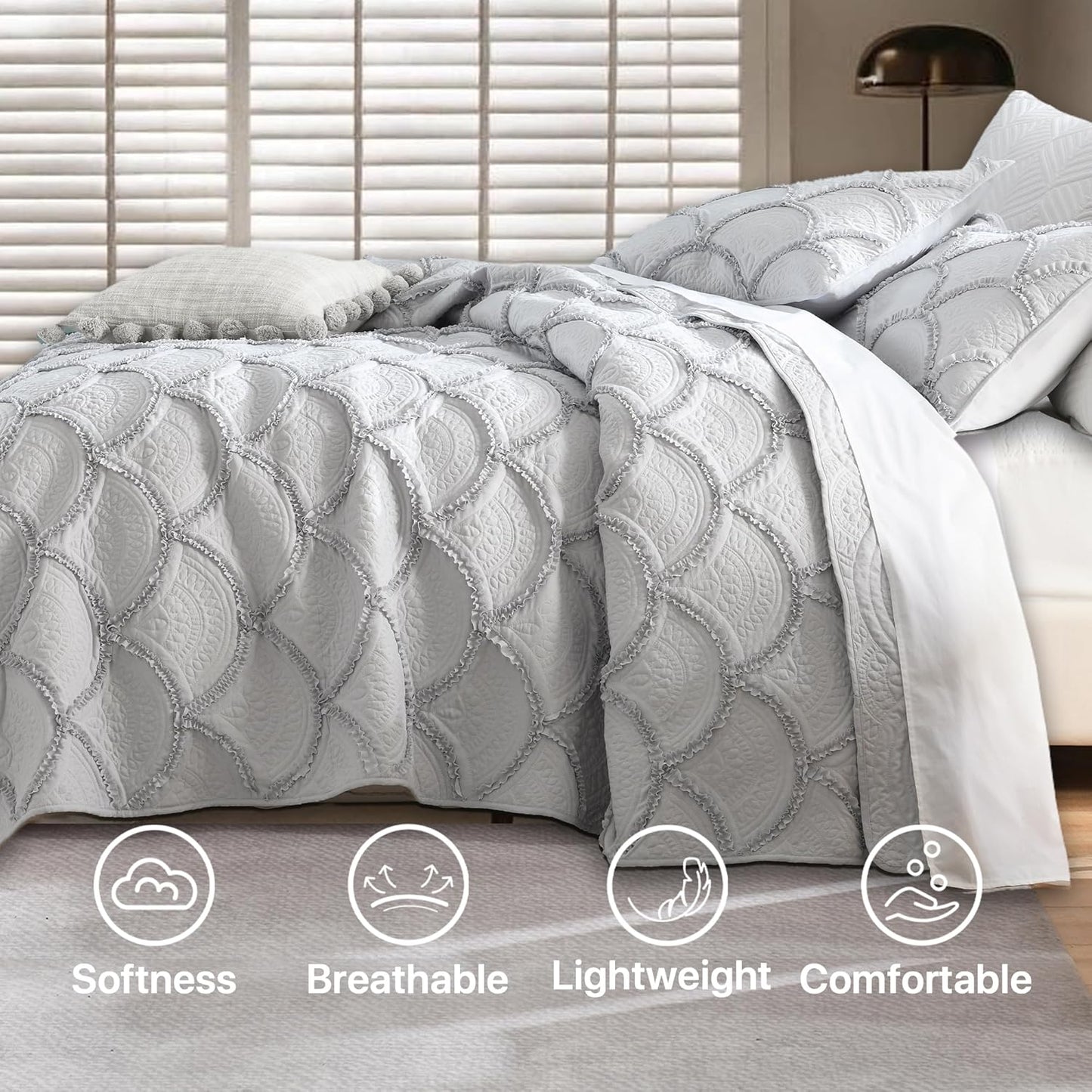 Dluxe Ave. ( TWIN) 3 Pcs Quilt Set, Soft Coverlet Reversible Lightweight Bedspread/ Grey-White