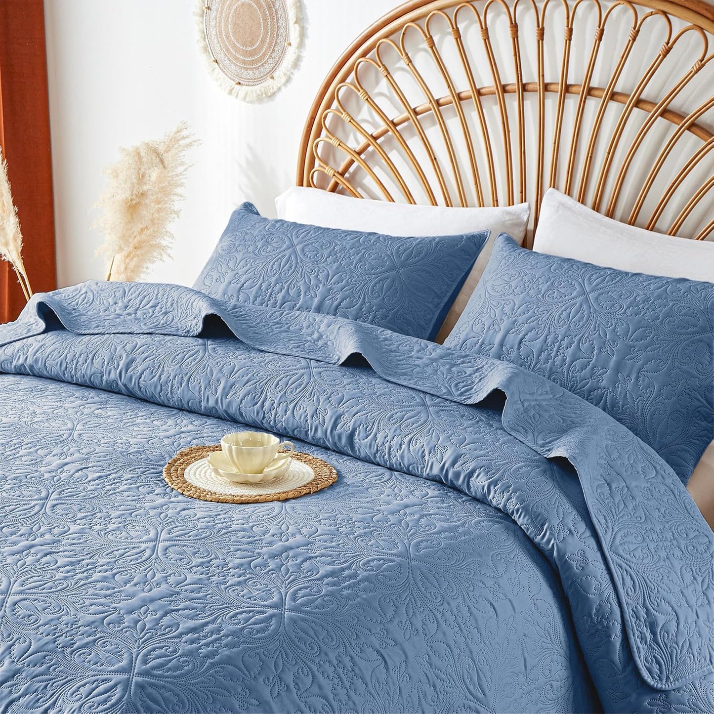 Dluxe Ave. ( TWIN ) 2 Pcs Quilt Bedding Set, for All Seasons, Bluish Grey